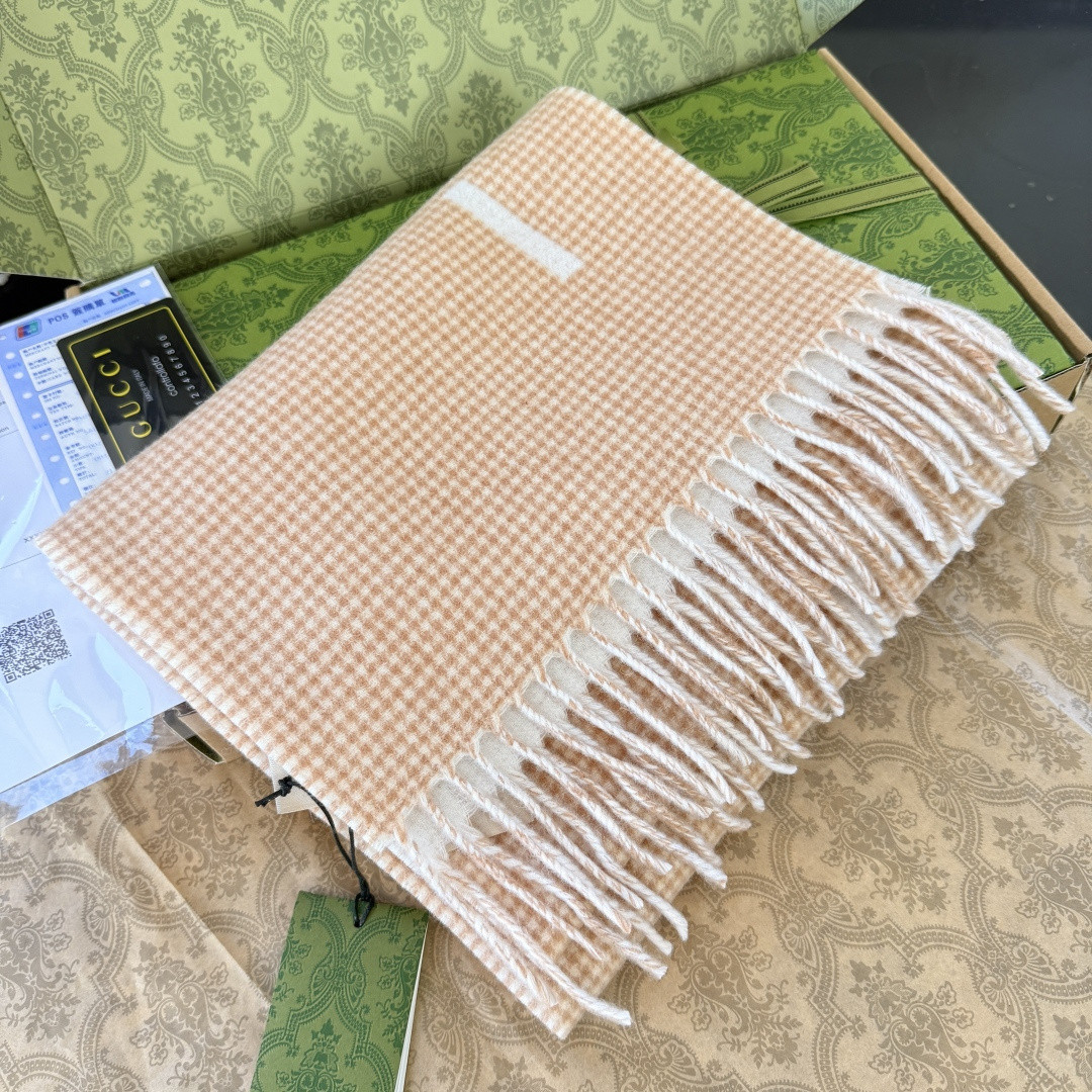 G*u*i scarf 30x180cm 100%cashmere