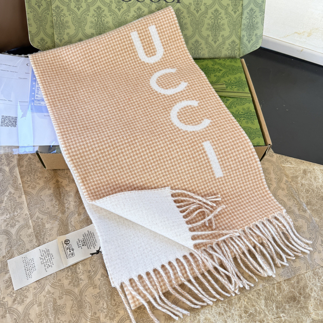 G*u*i scarf 30x180cm 100%cashmere