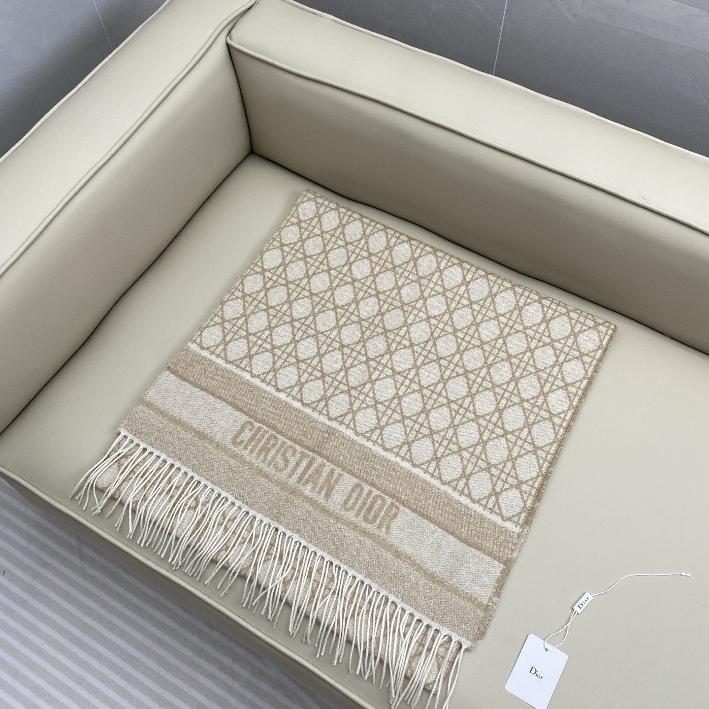D*or cannage scarf 220x45cm 67% cashmere 43% virgin wool