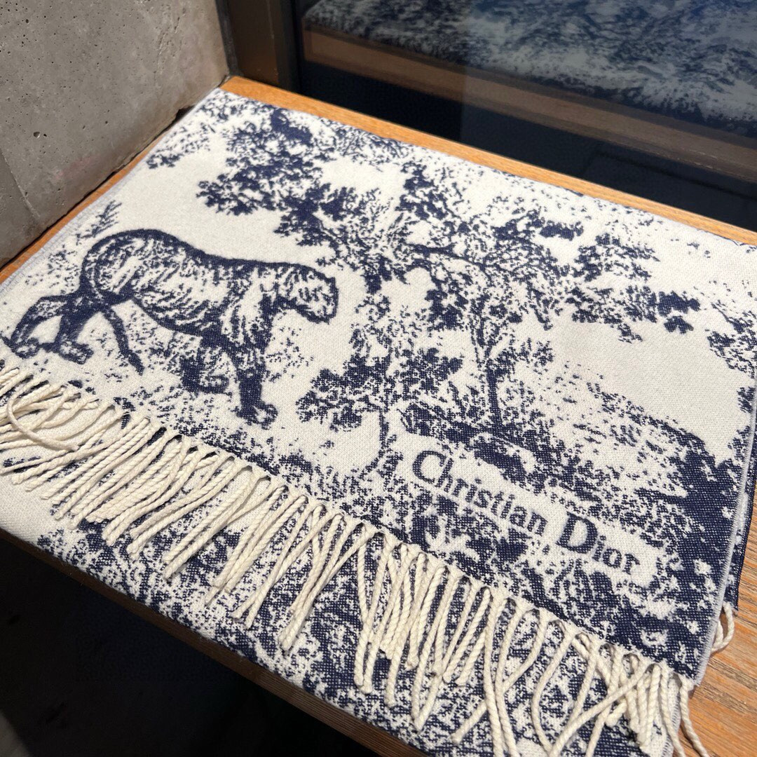 D*or printed scarf 200x45cm 59% cashmere 41% wool