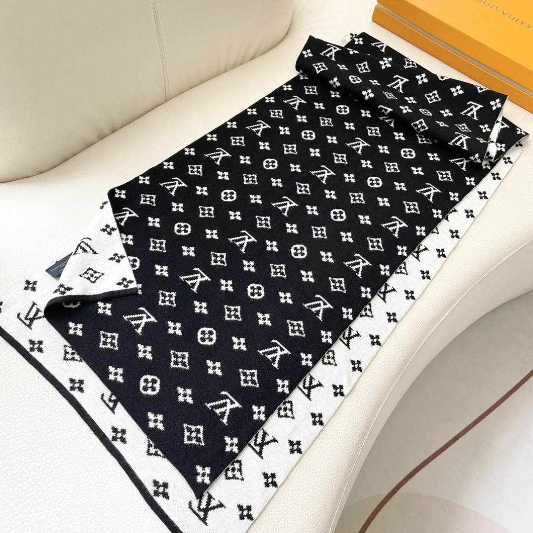 l0*is V*t0n scarf 32x180cm