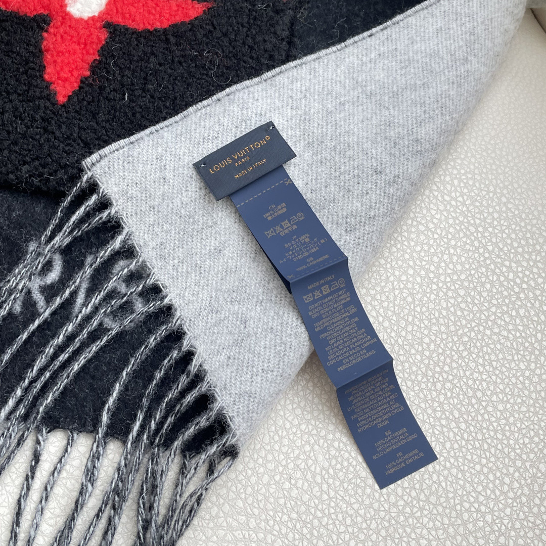 l0*is V*t0n scarf 46x190cm