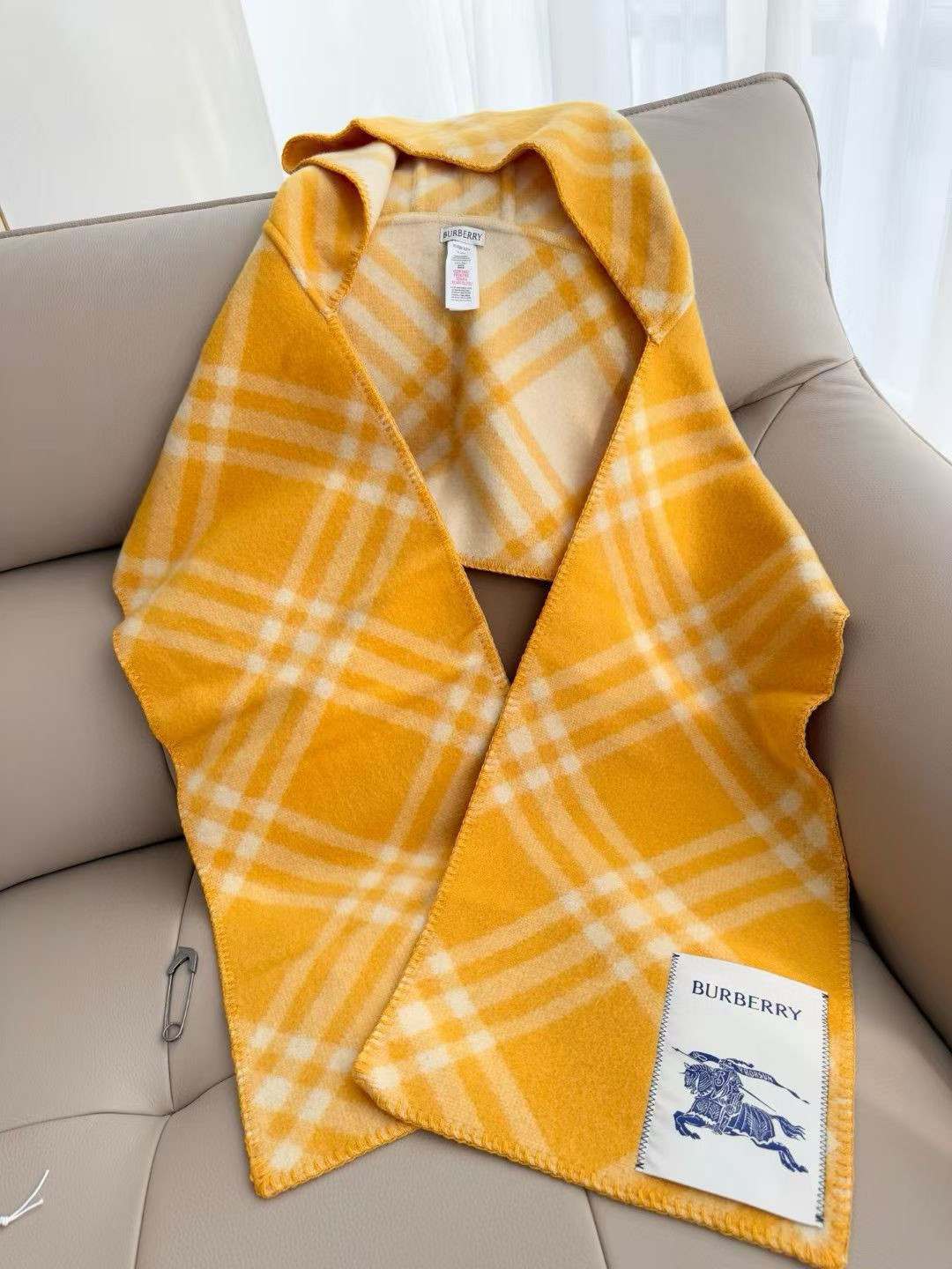 B**rry scarf 30x195cm