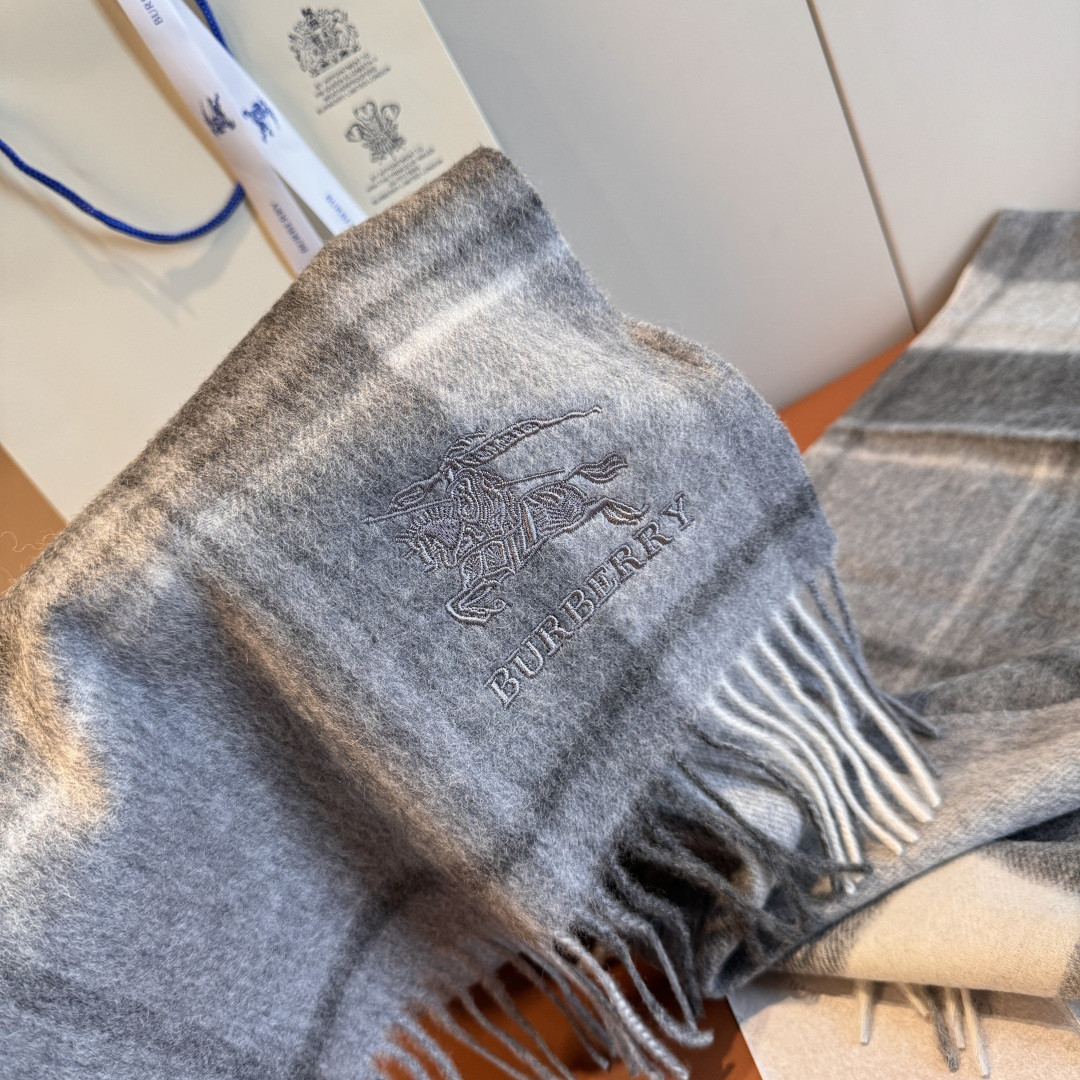 B**rry scarf 32x180cm