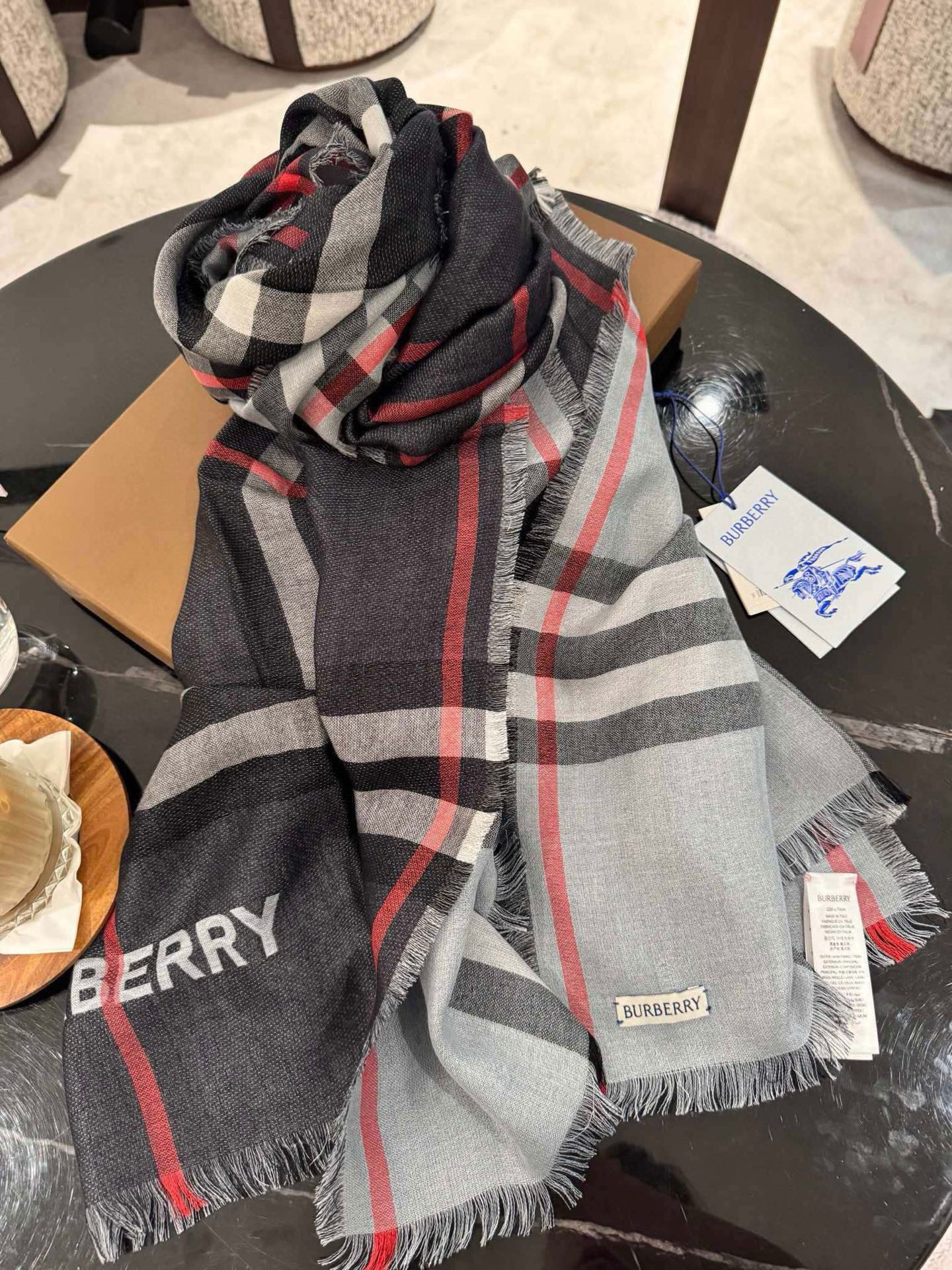 B**rry scarf 70x220cm