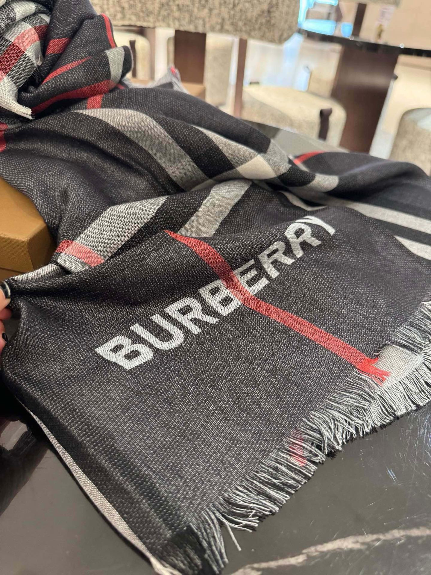 B**rry scarf 70x220cm