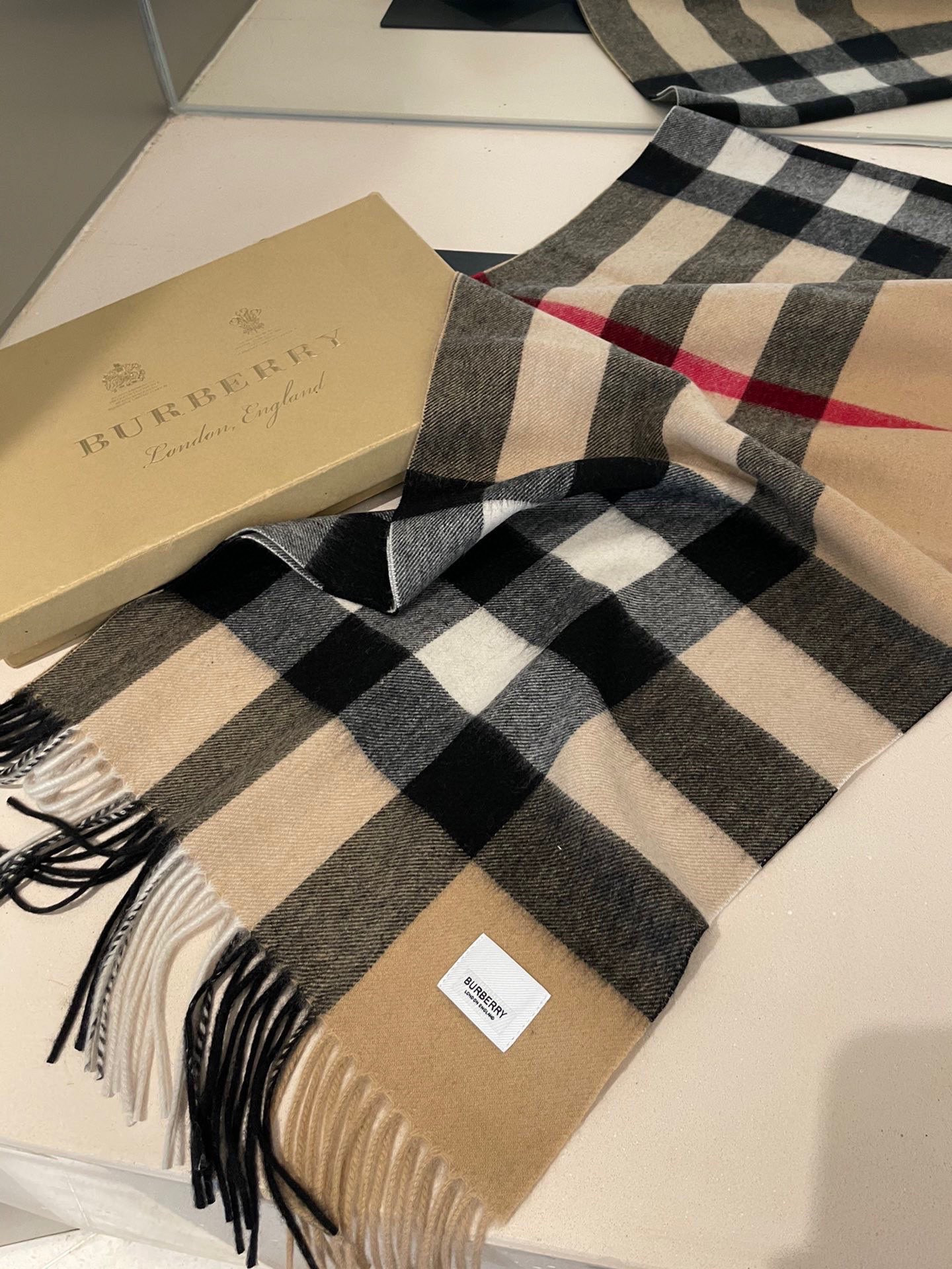 B**rry scarf 35x180cm