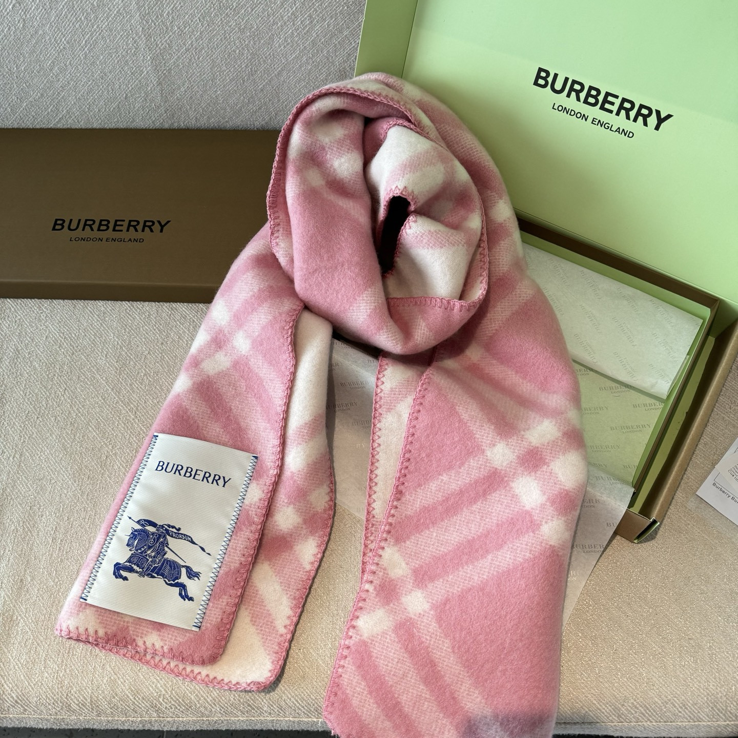 B**rry scarf 30x182cm 100% wool