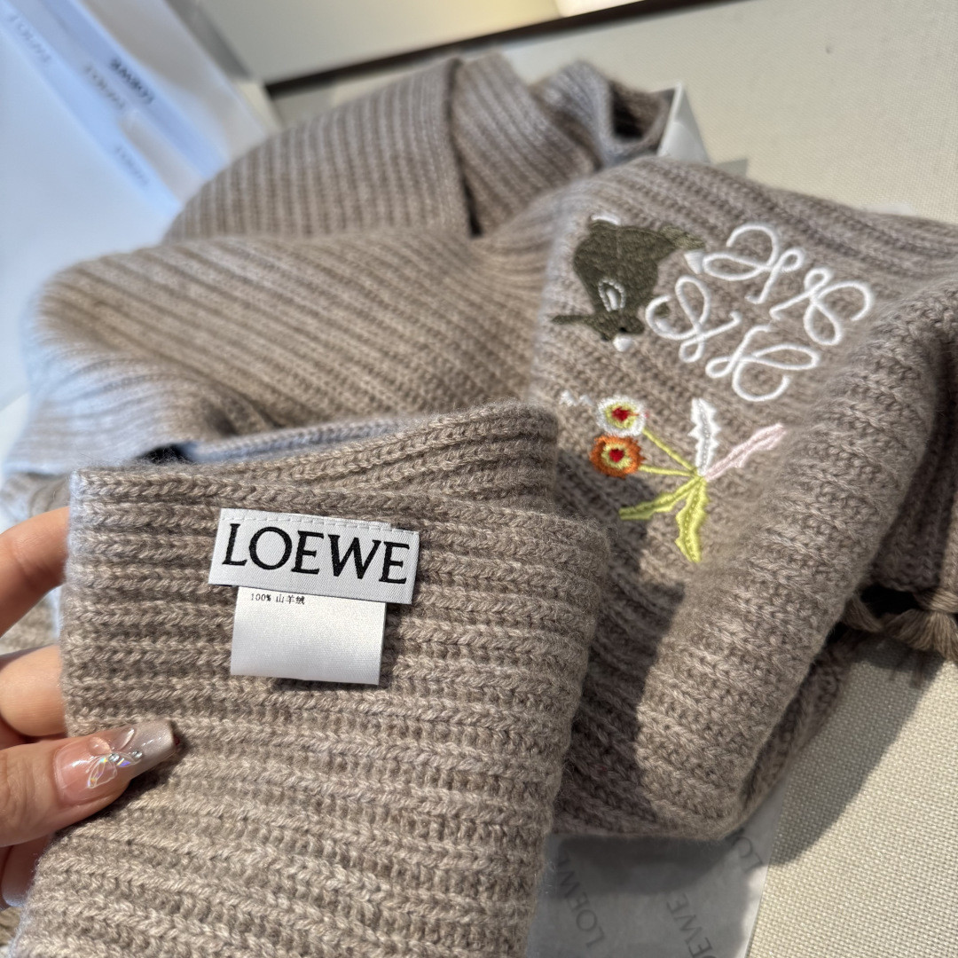 L0ew* scarf 30x200cm