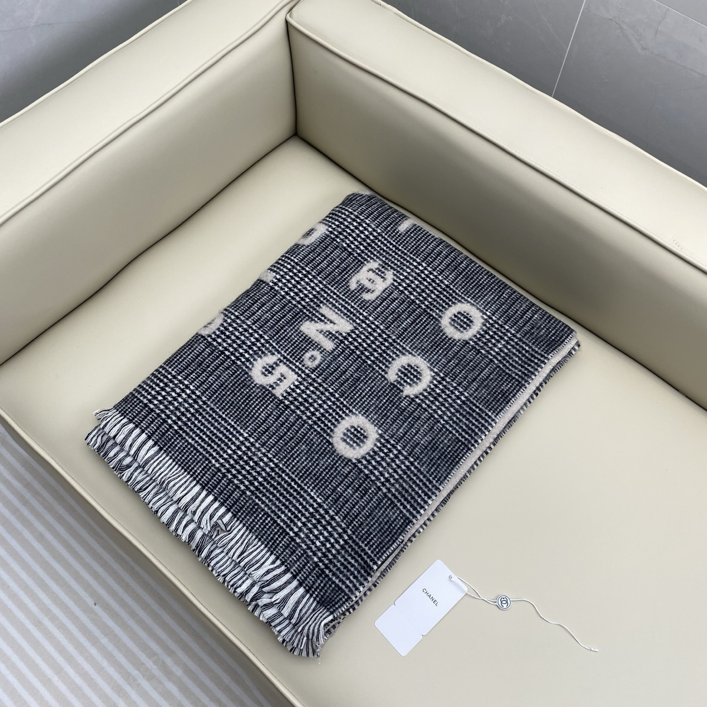 Ch*el scarf 60x190cm