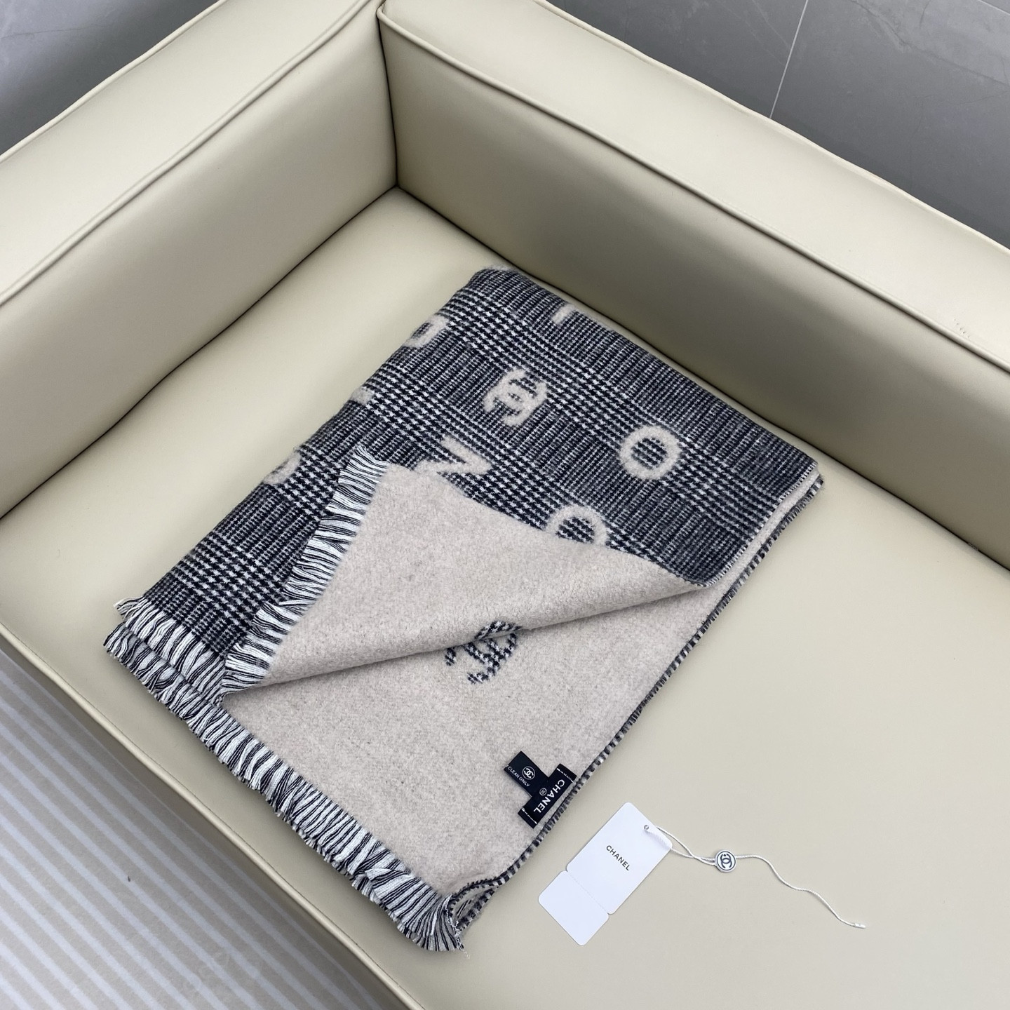 Ch*el scarf 60x190cm