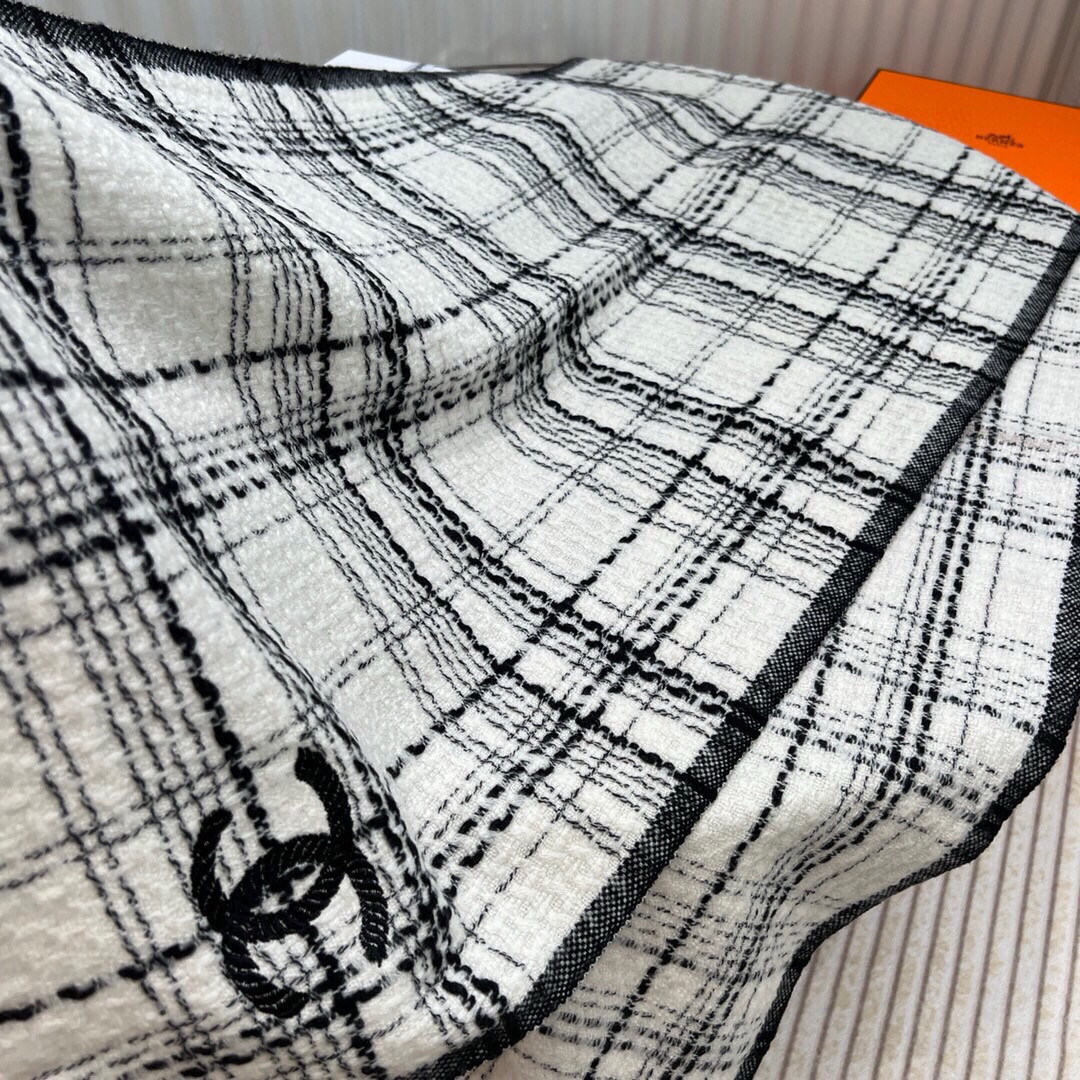 Ch*el scarf 70x190cm