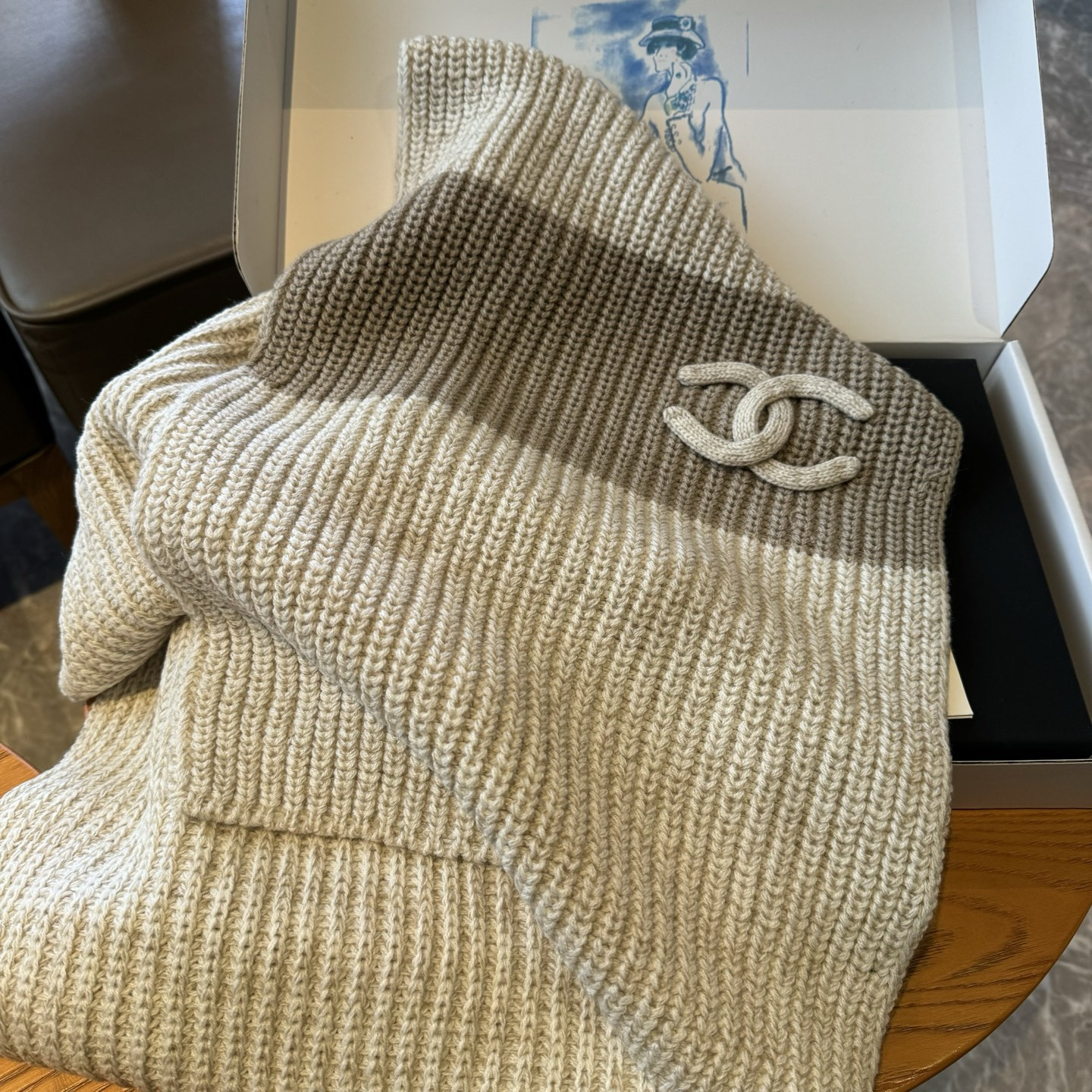 Ch*el scarf 30x200cm 100% cashmere