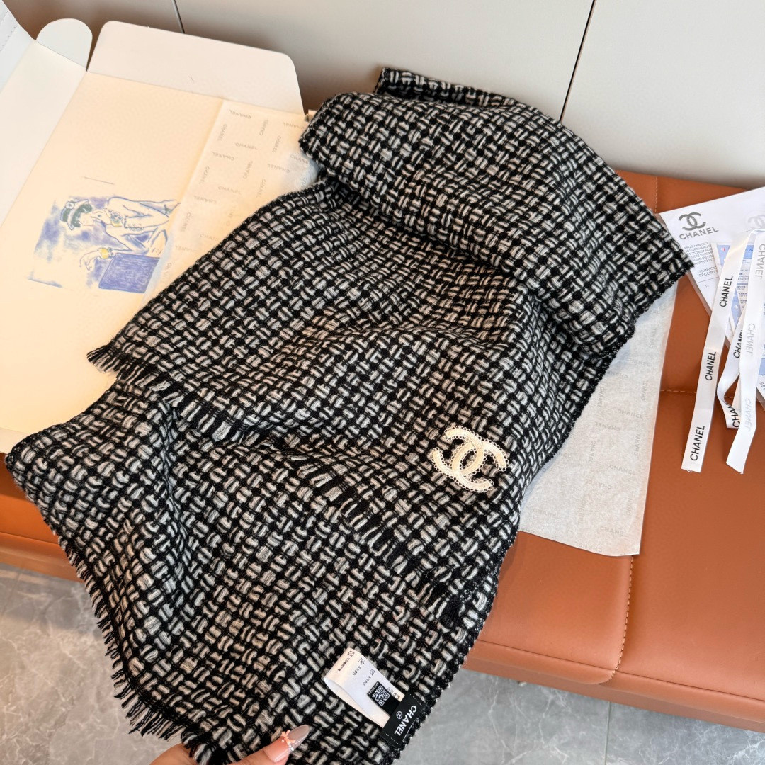 Ch*el scarf 38x185cm 100% cashmere