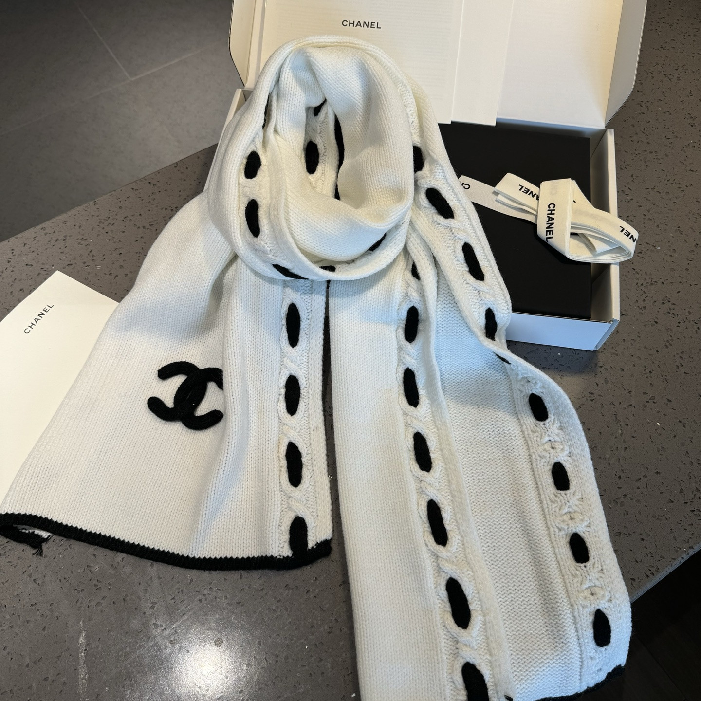 Ch*el scarf 32x170cm 100% cashmere