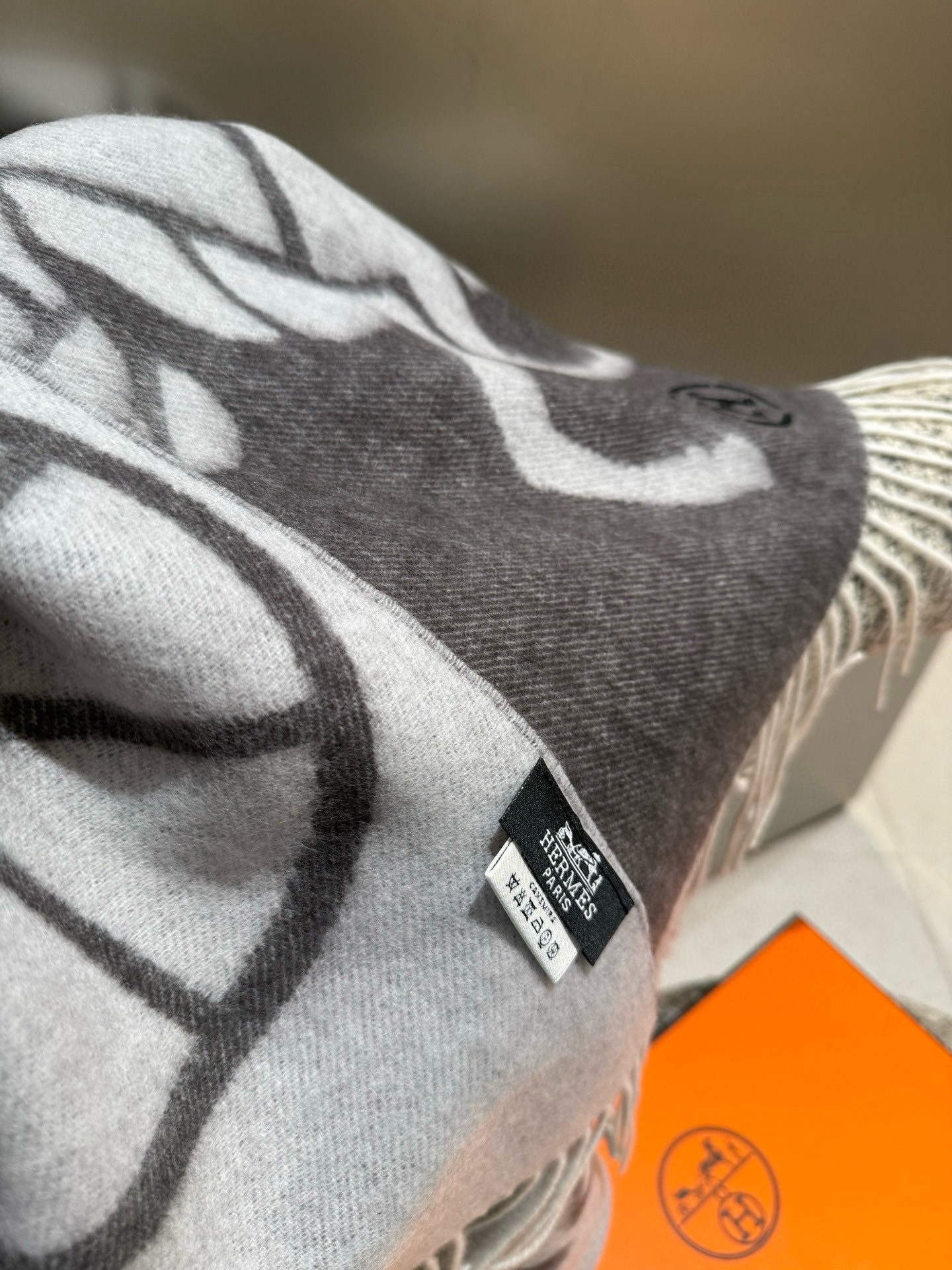 H**mes scarf 30x180cm 100% wool