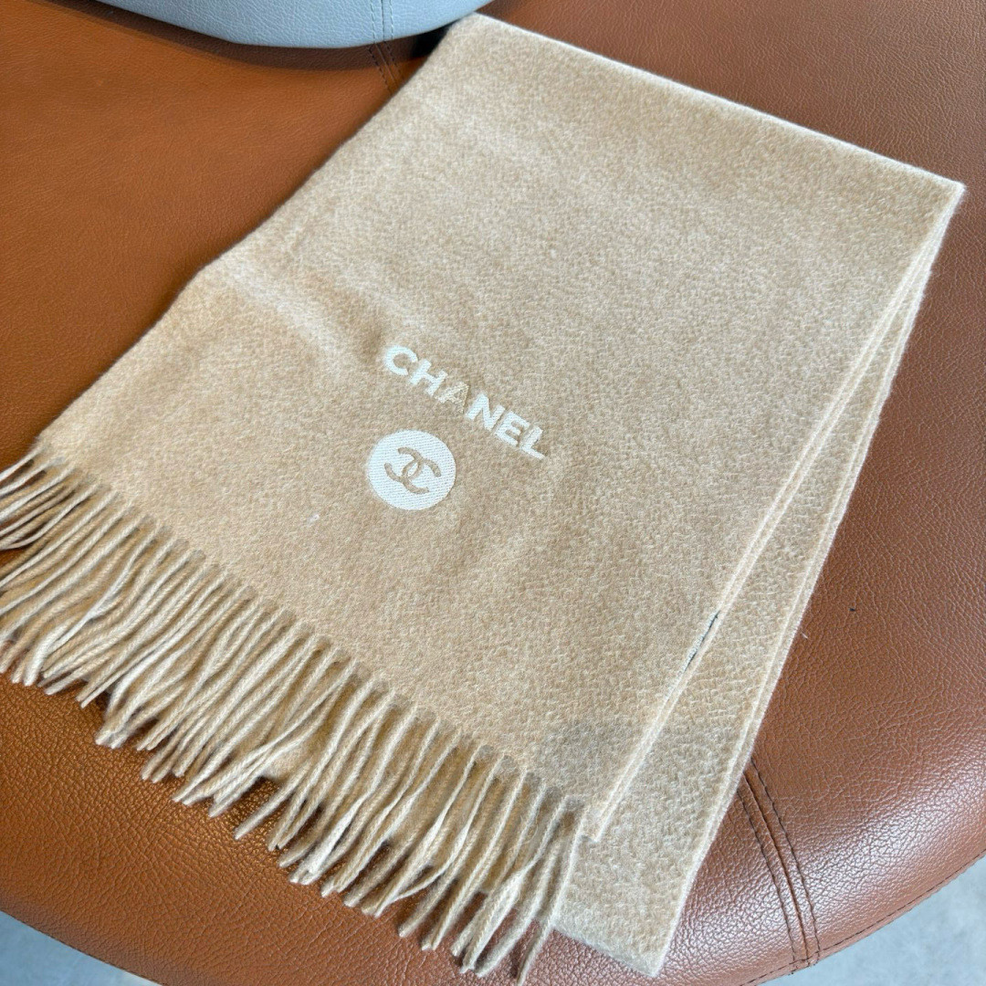 Ch*el scarf 30x180cm 100% cashmere