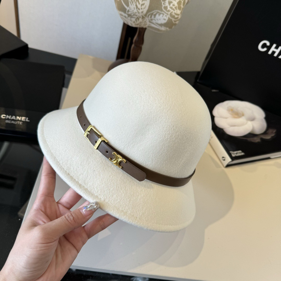 Ce**e bucket hat 100% wool 57cm head circumference