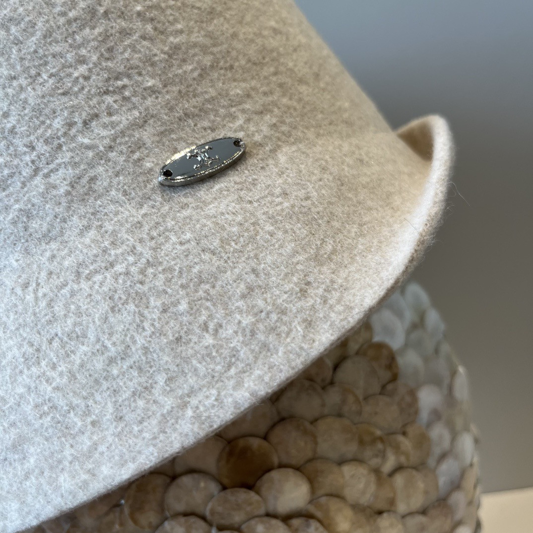 Ce**e bucket hat 57cm head circumference