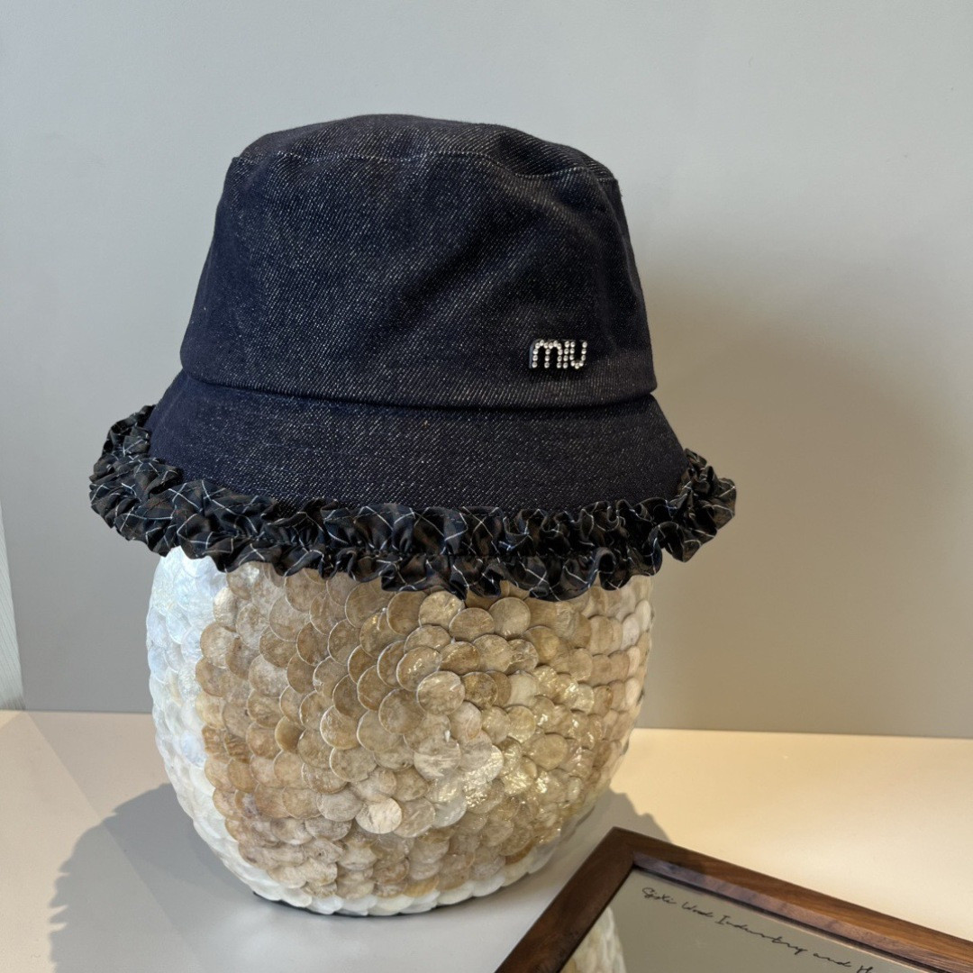 M1v M1v bucket hat 57cm head circumference