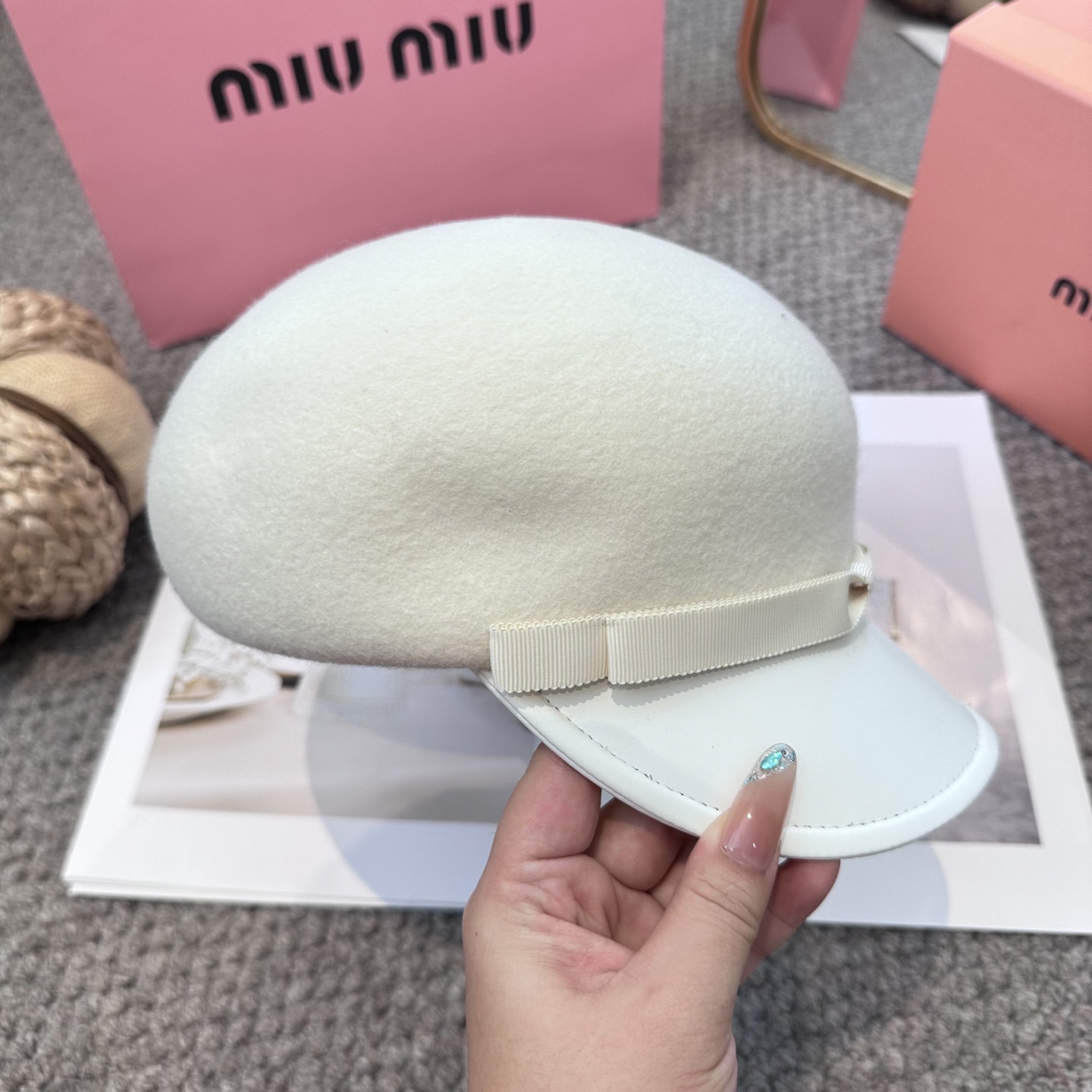M1v M1v hat