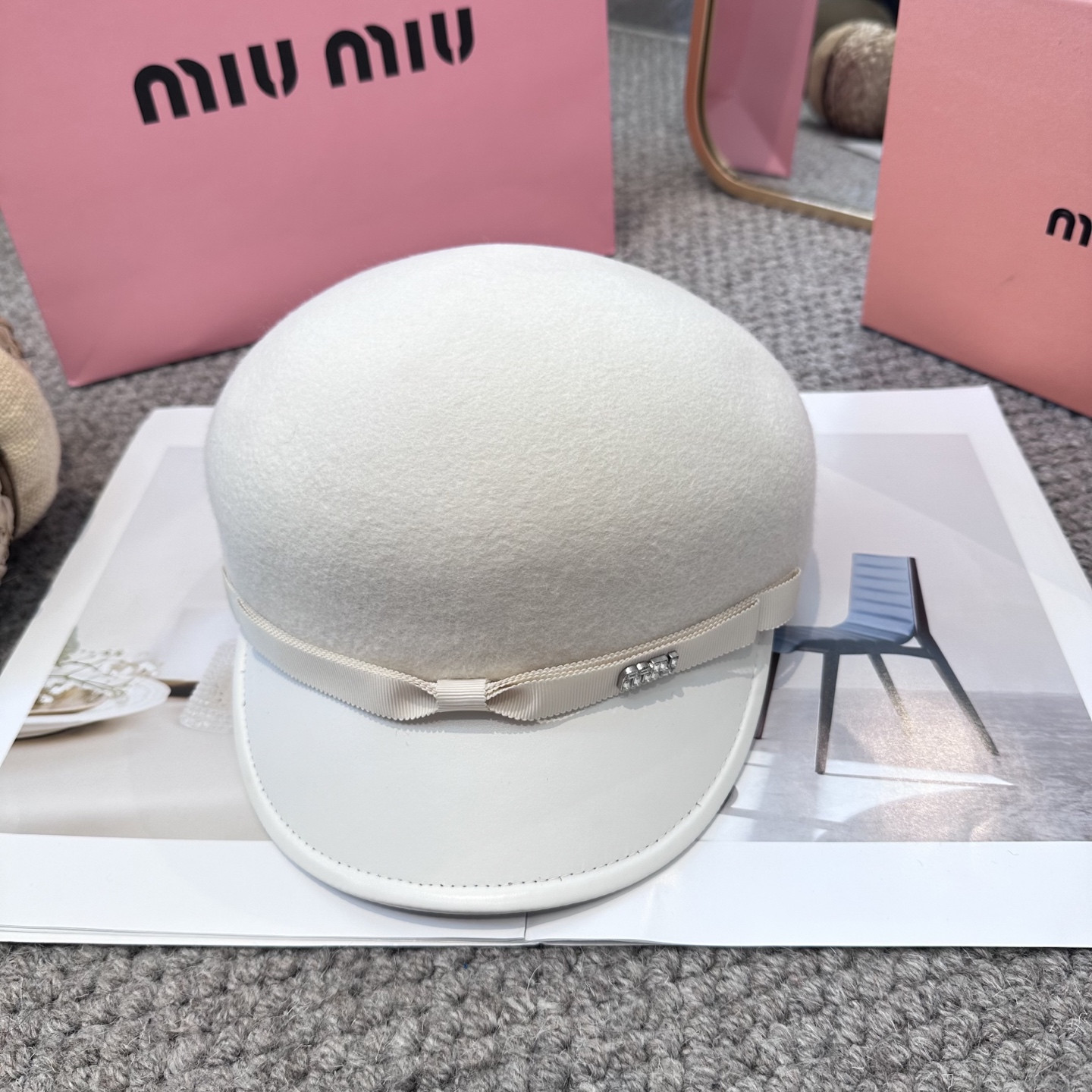 M1v M1v hat