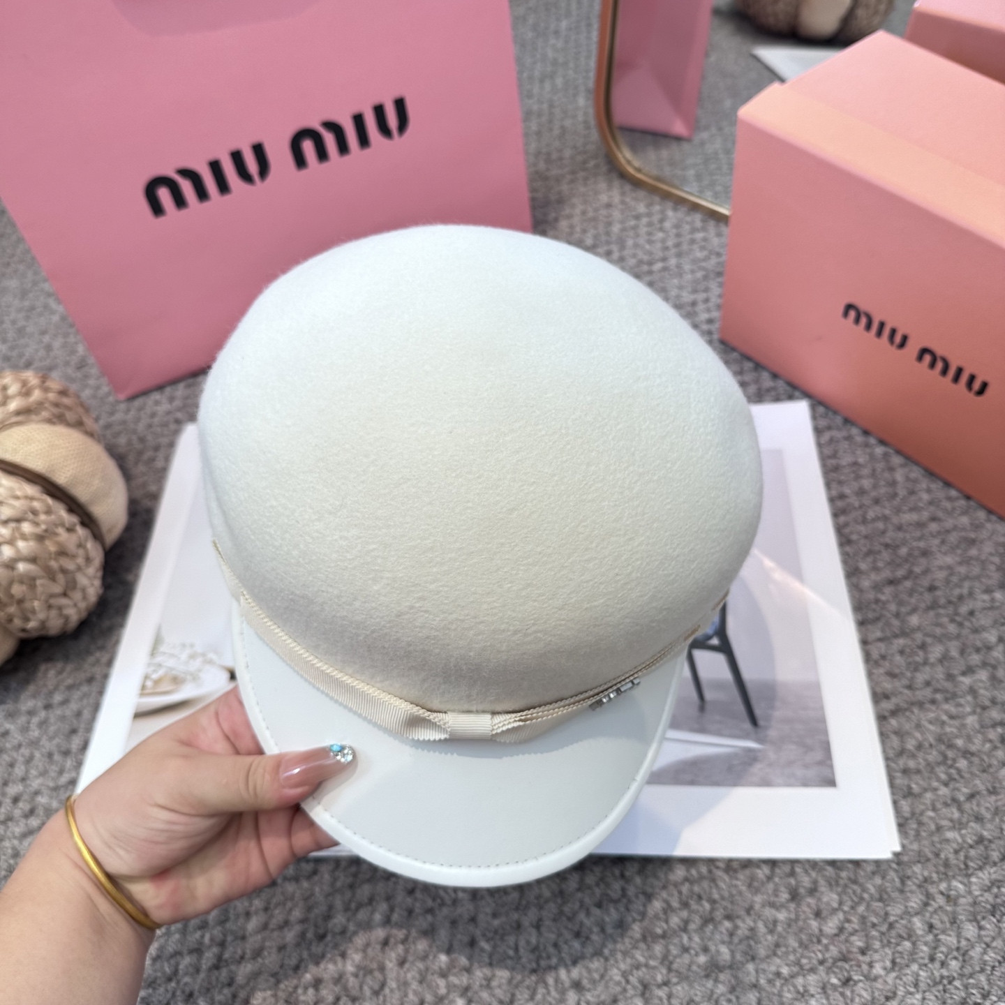 M1v M1v hat
