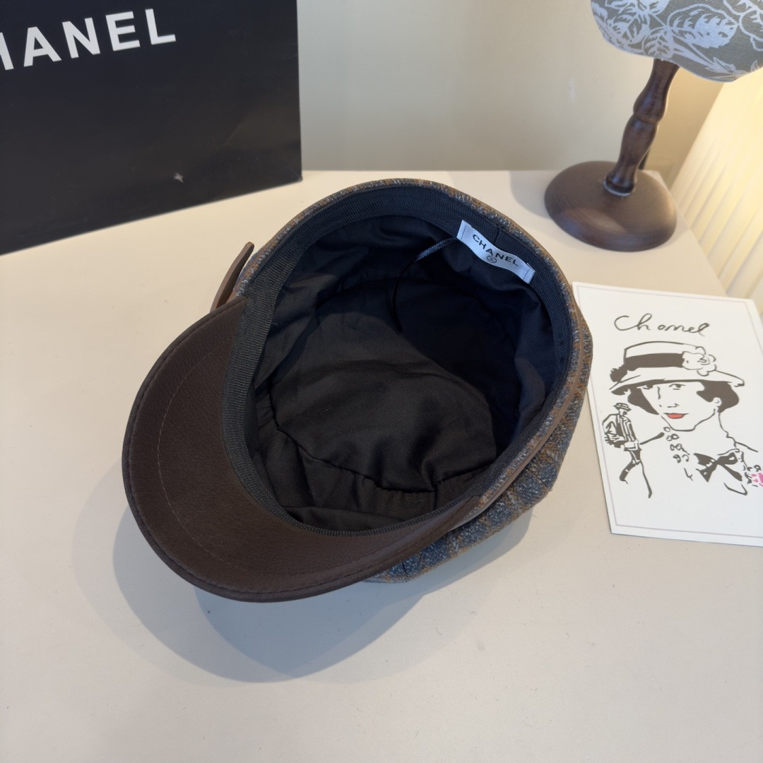 Ch*el newsboy cap 57cm head circumference