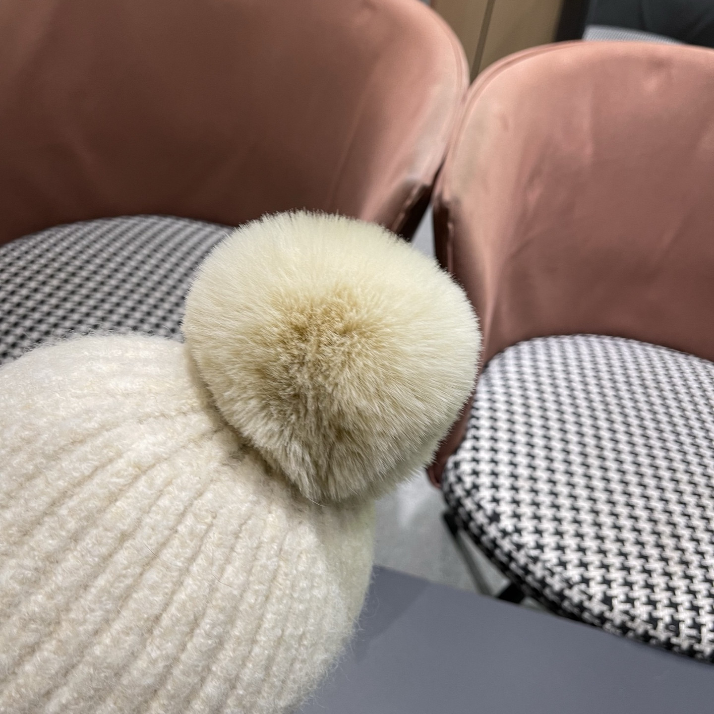 D*or trapper hat