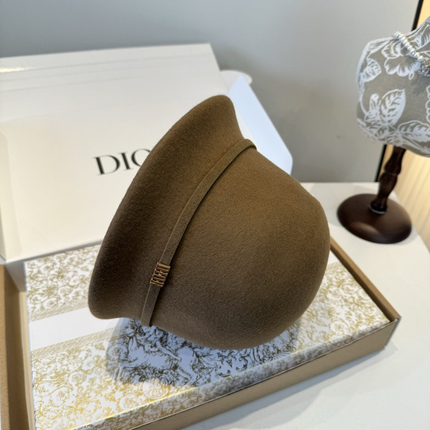 D*or wool felt bucket hat