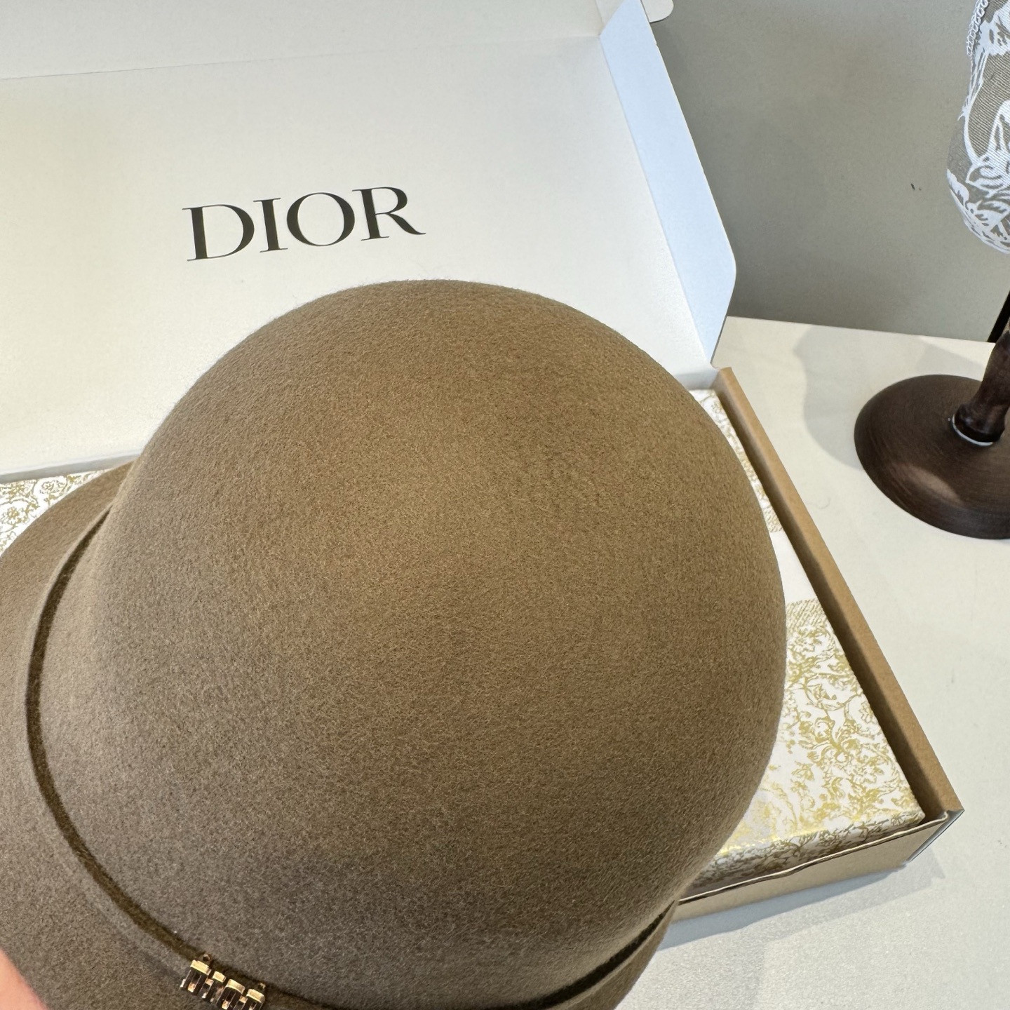 D*or wool felt bucket hat