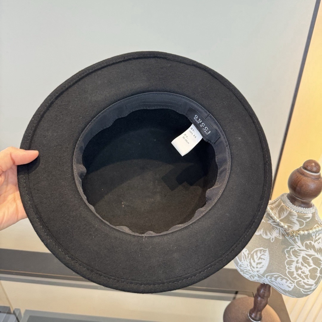 G*u*i wool felt hat 57cm head circumference