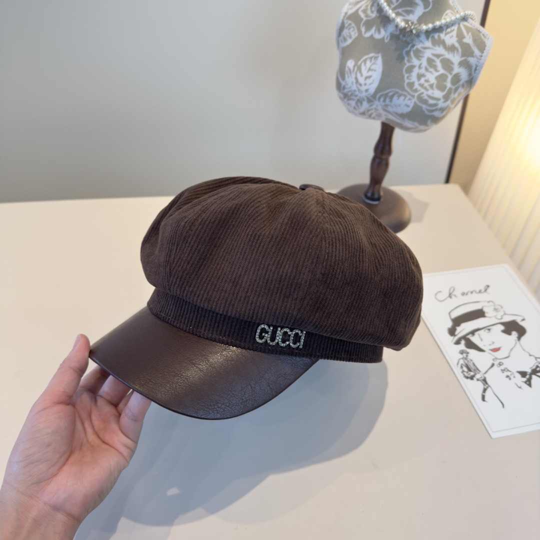 G*u*i newsboy cap 57cm head circumference