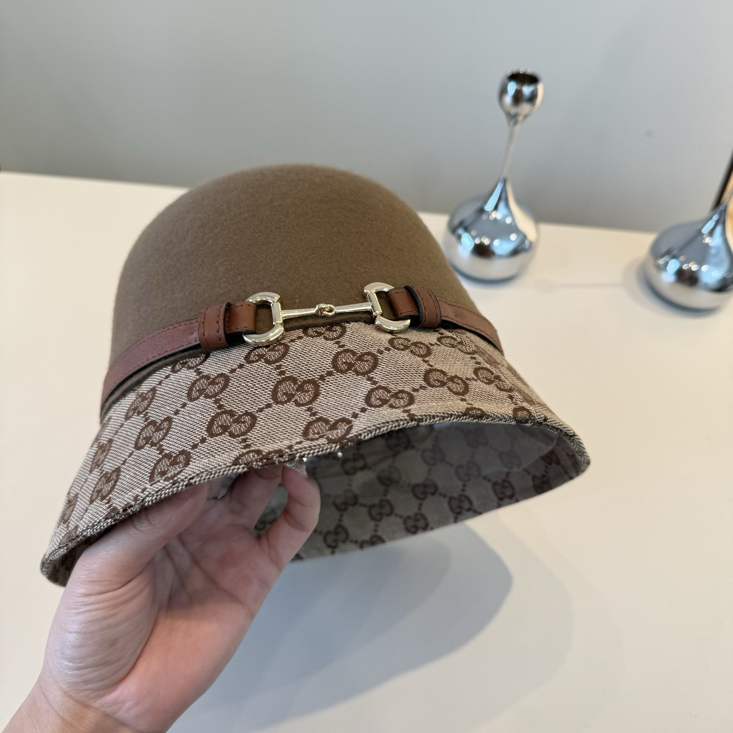 G*u*i bucket hat 57cm head circumference