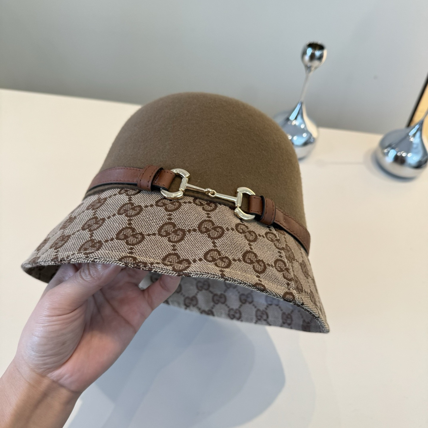 G*u*i bucket hat 57cm head circumference