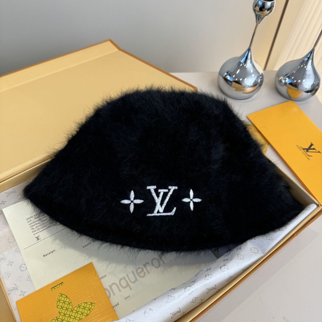 l0*is V*t0n bucket hat 57cm head circumference