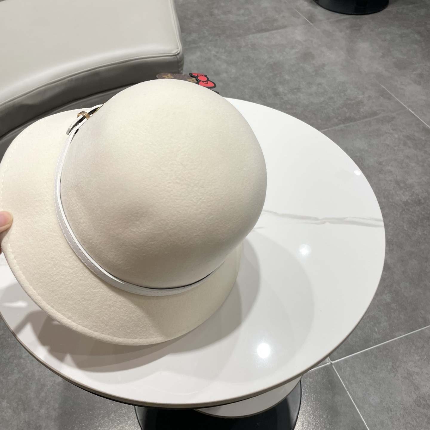 l0*is V*t0n bucket hat 100% wool 57cm head circumference