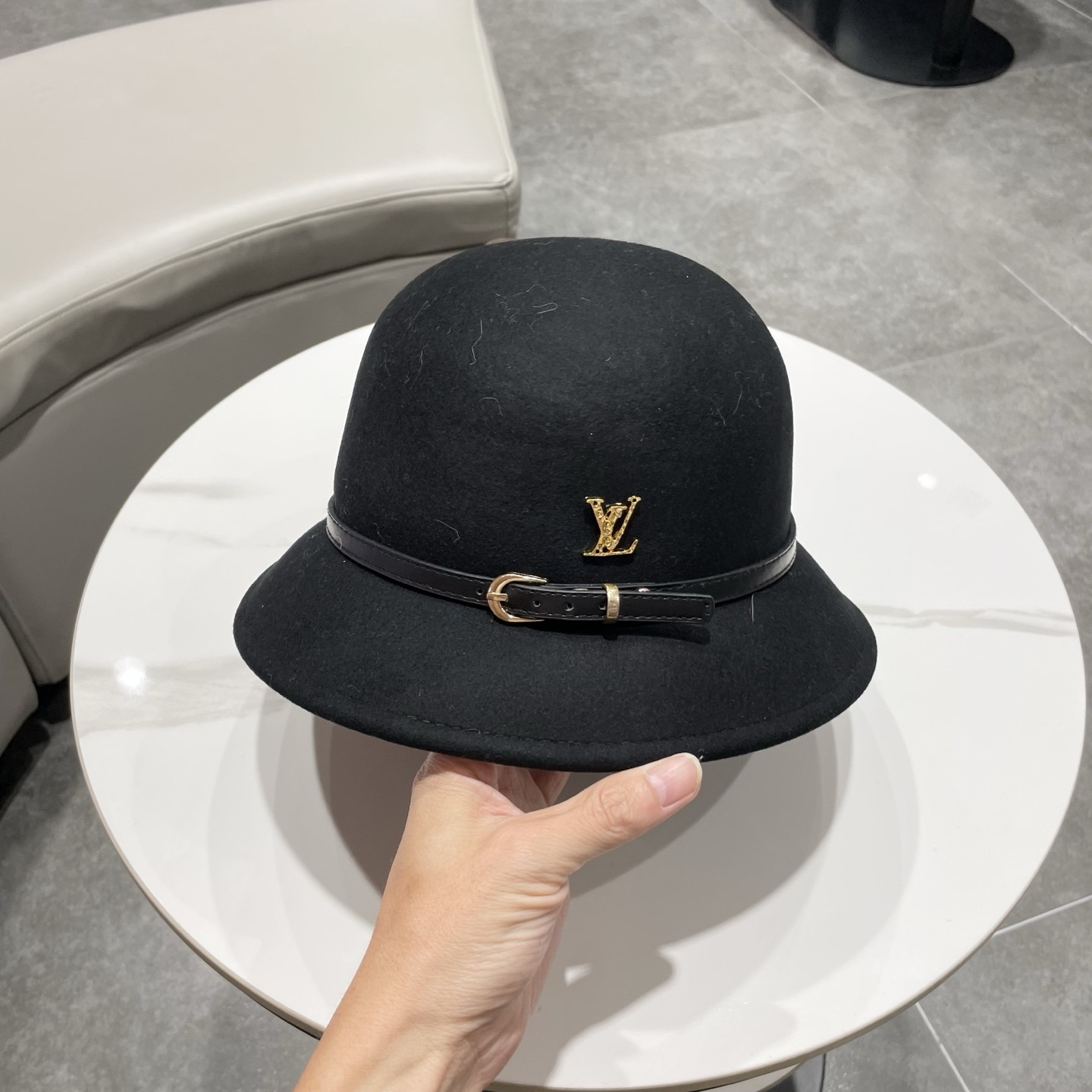 l0*is V*t0n bucket hat 100% wool 57cm head circumference