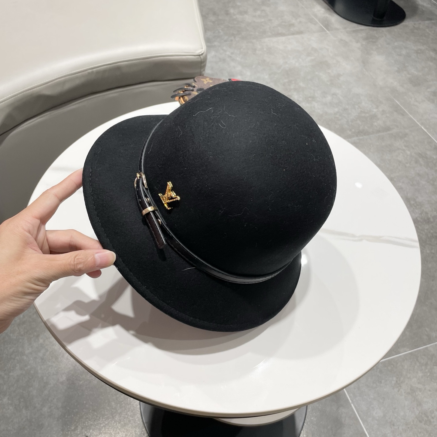 l0*is V*t0n bucket hat 100% wool 57cm head circumference