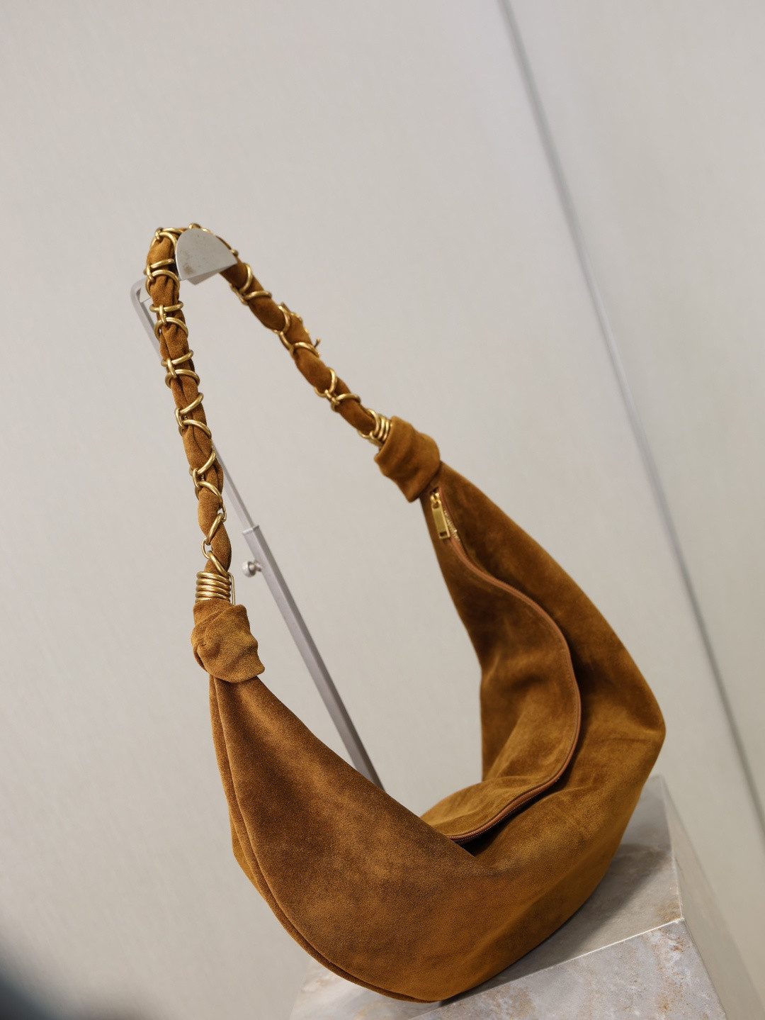 Y*L amalia hobo in suede 23-62x28x4cm