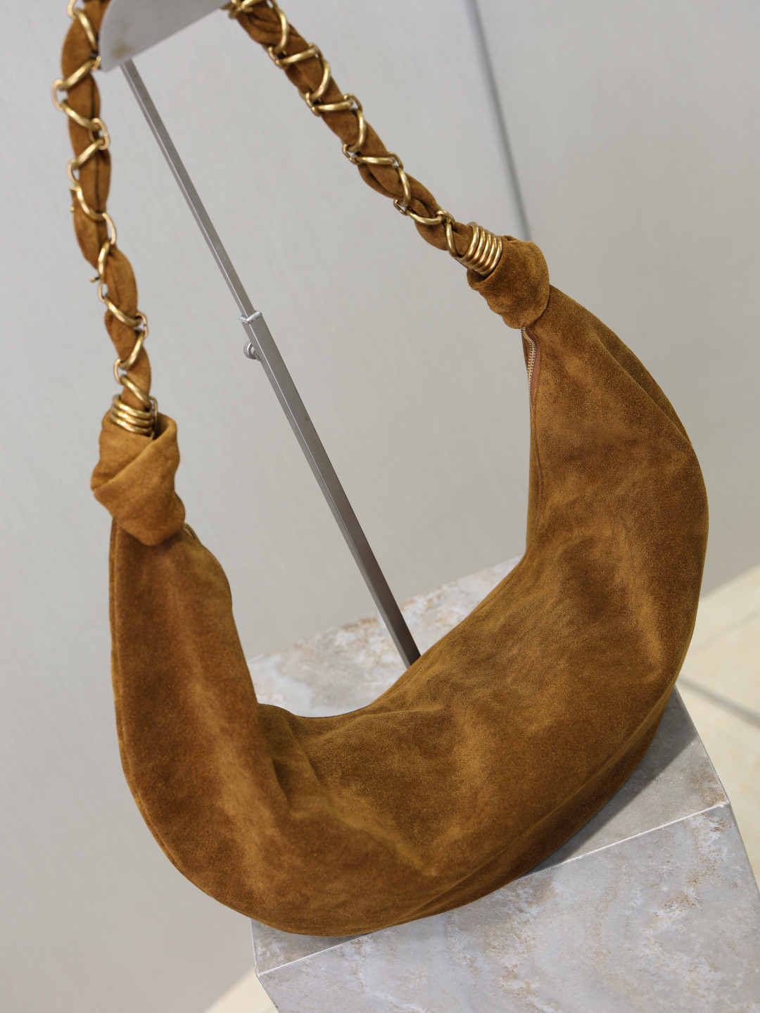 Y*L amalia hobo in suede 23-62x28x4cm