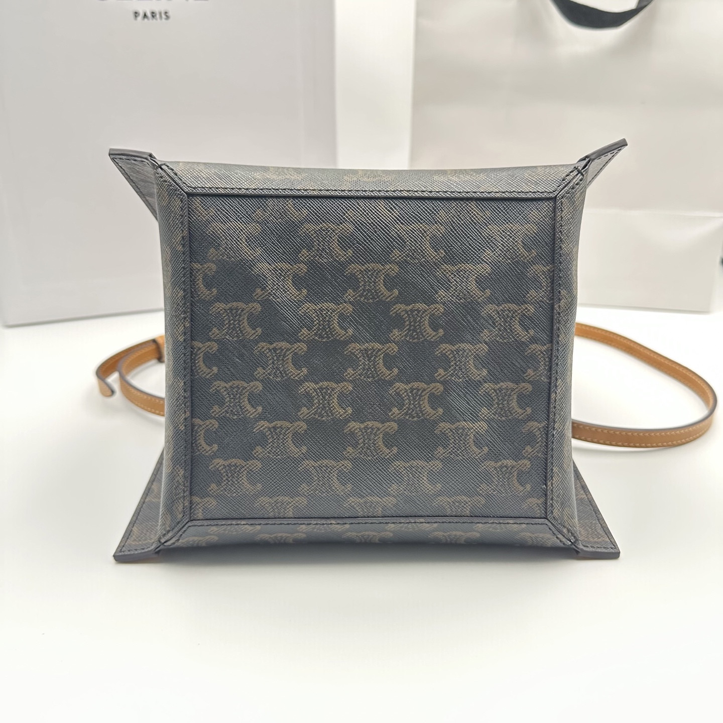 Ce**e small cube bag 18.5x21x17cm