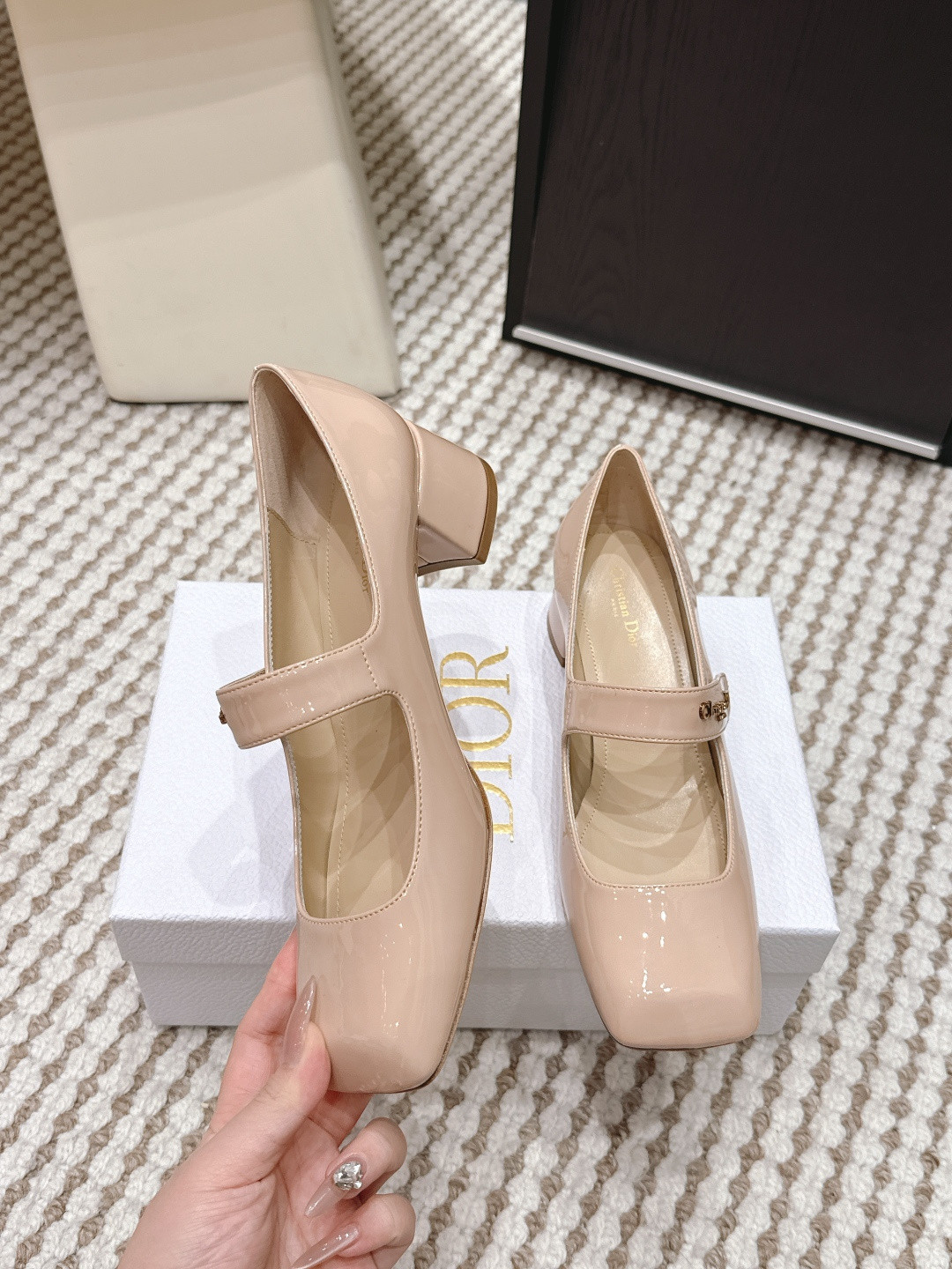 ua D*or lolita high heels