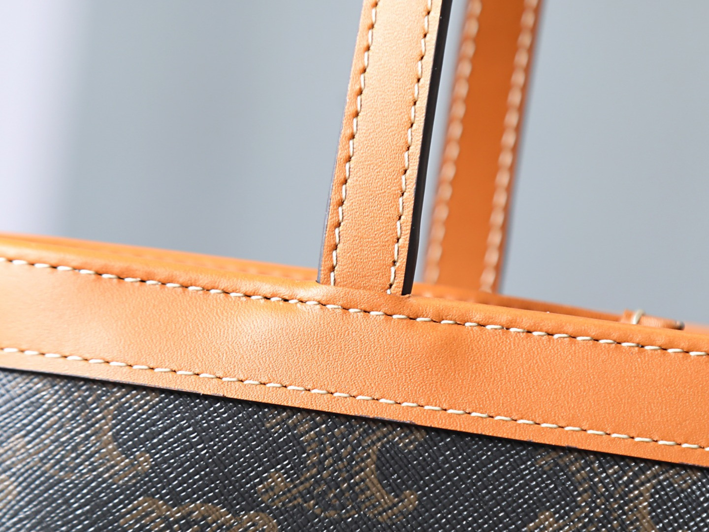 Ce**e flat shopper medium logo print handbag 28x33x0.5cm