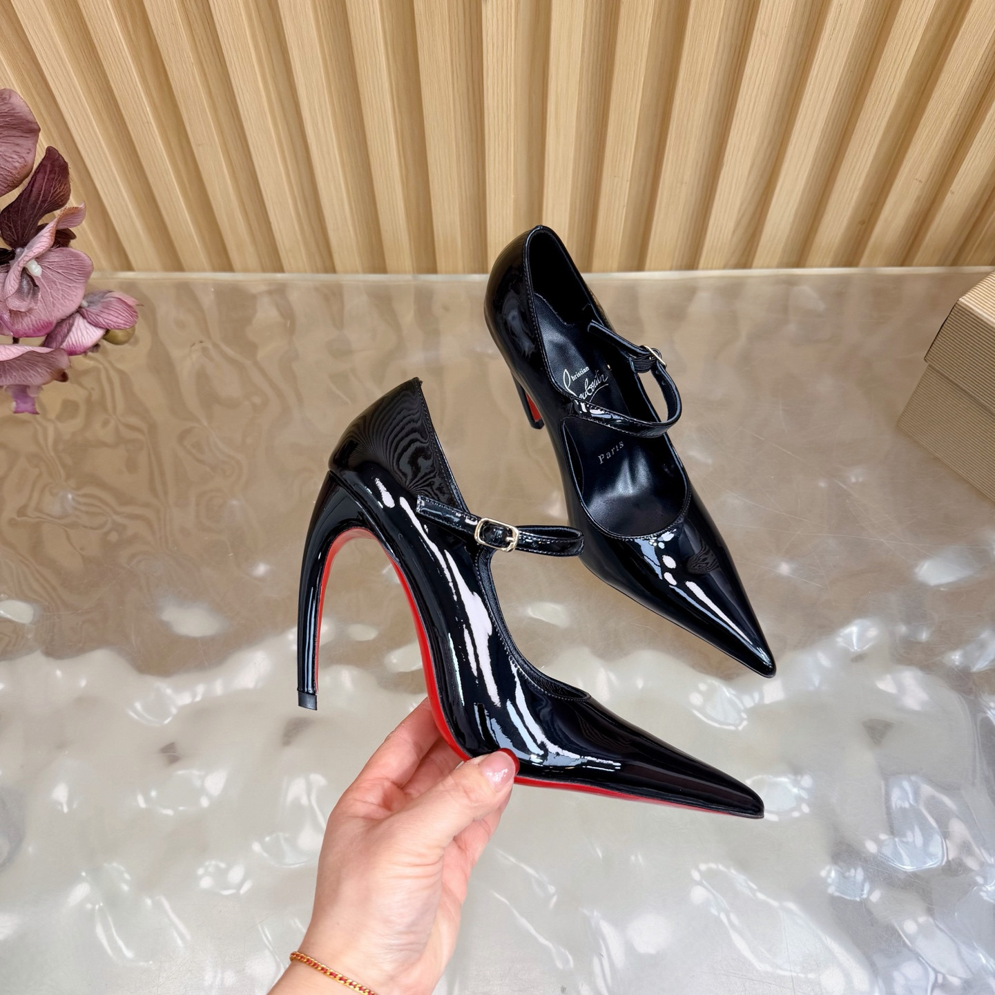 ua Ch**an louboutin mary jane pumps 15cm heel