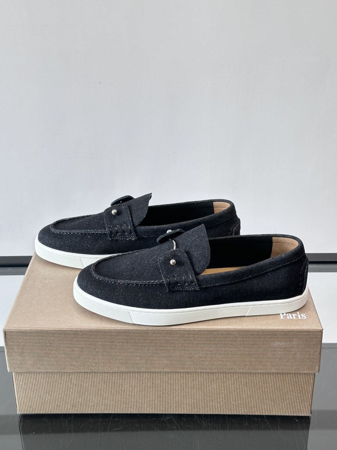 ua Ch**an louboutin chambeliboat boat shoes