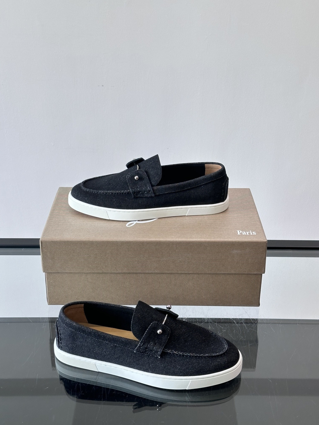 ua Ch**an louboutin chambeliboat boat shoes