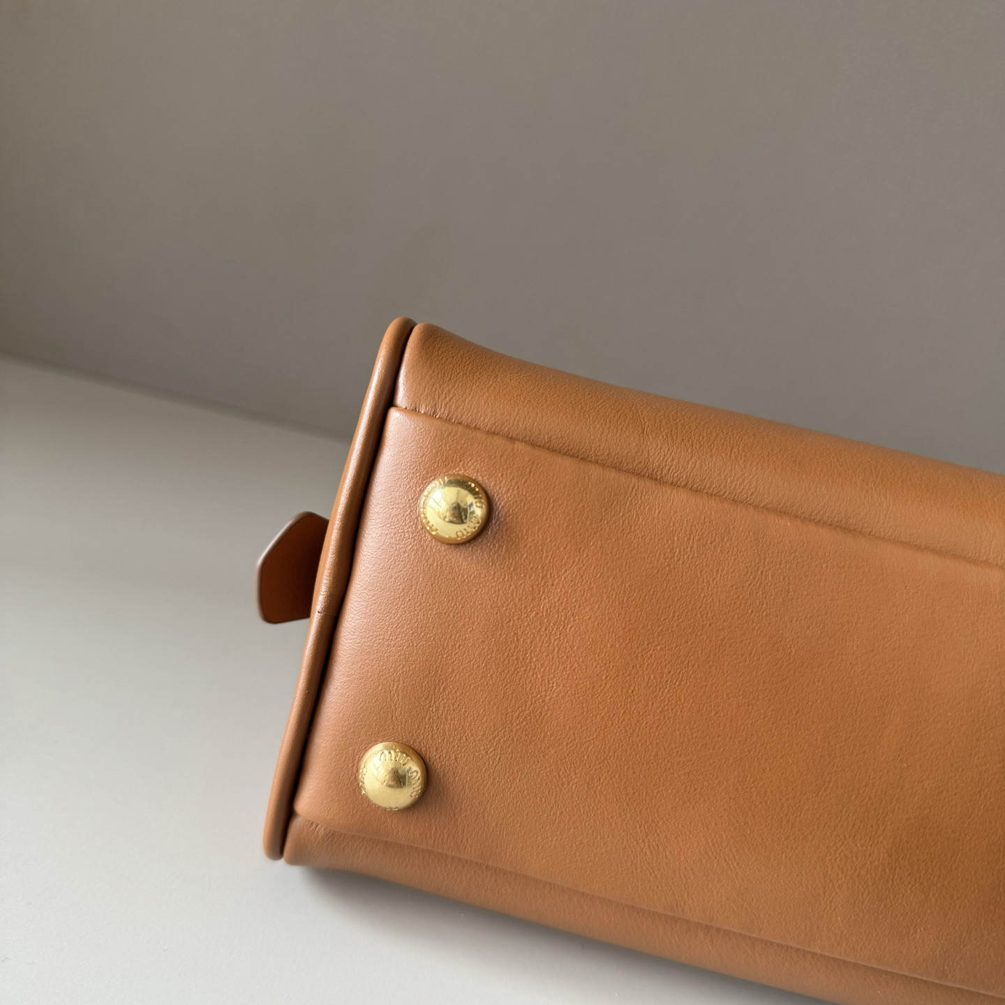M1v M1v small beau leather bag 11.5x23x10cm