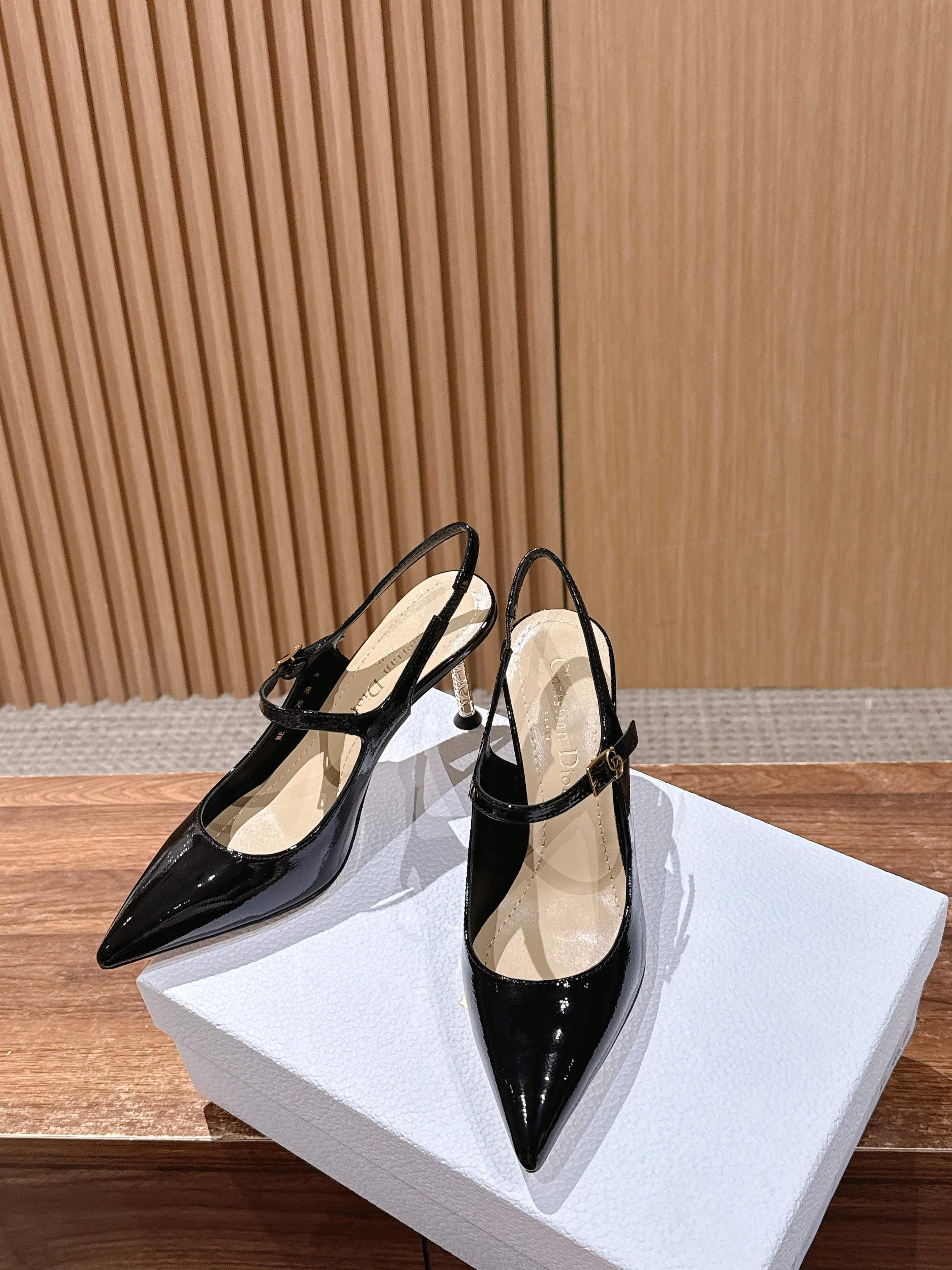 ua D*or icon slingback pump