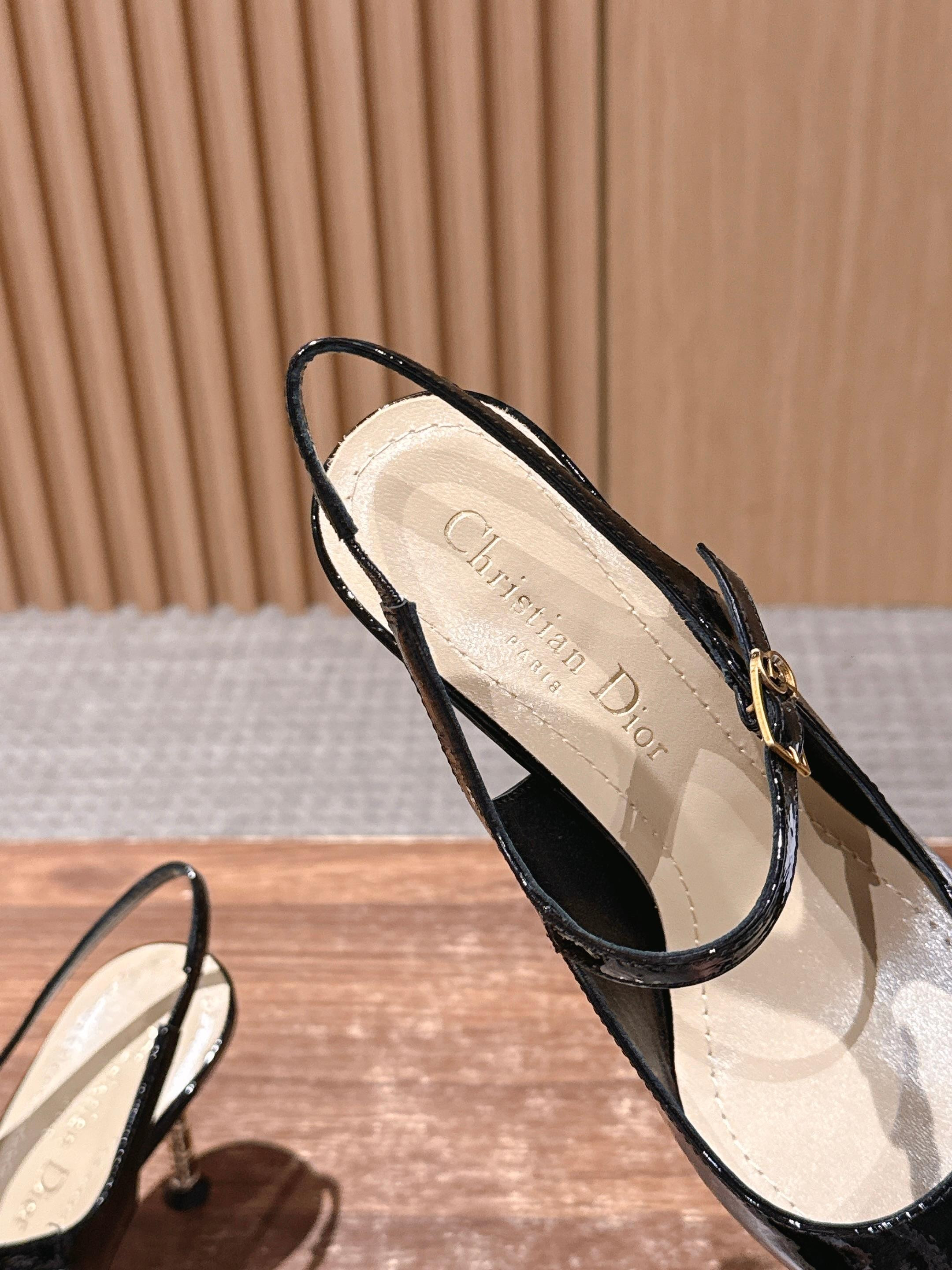 ua D*or icon slingback pump